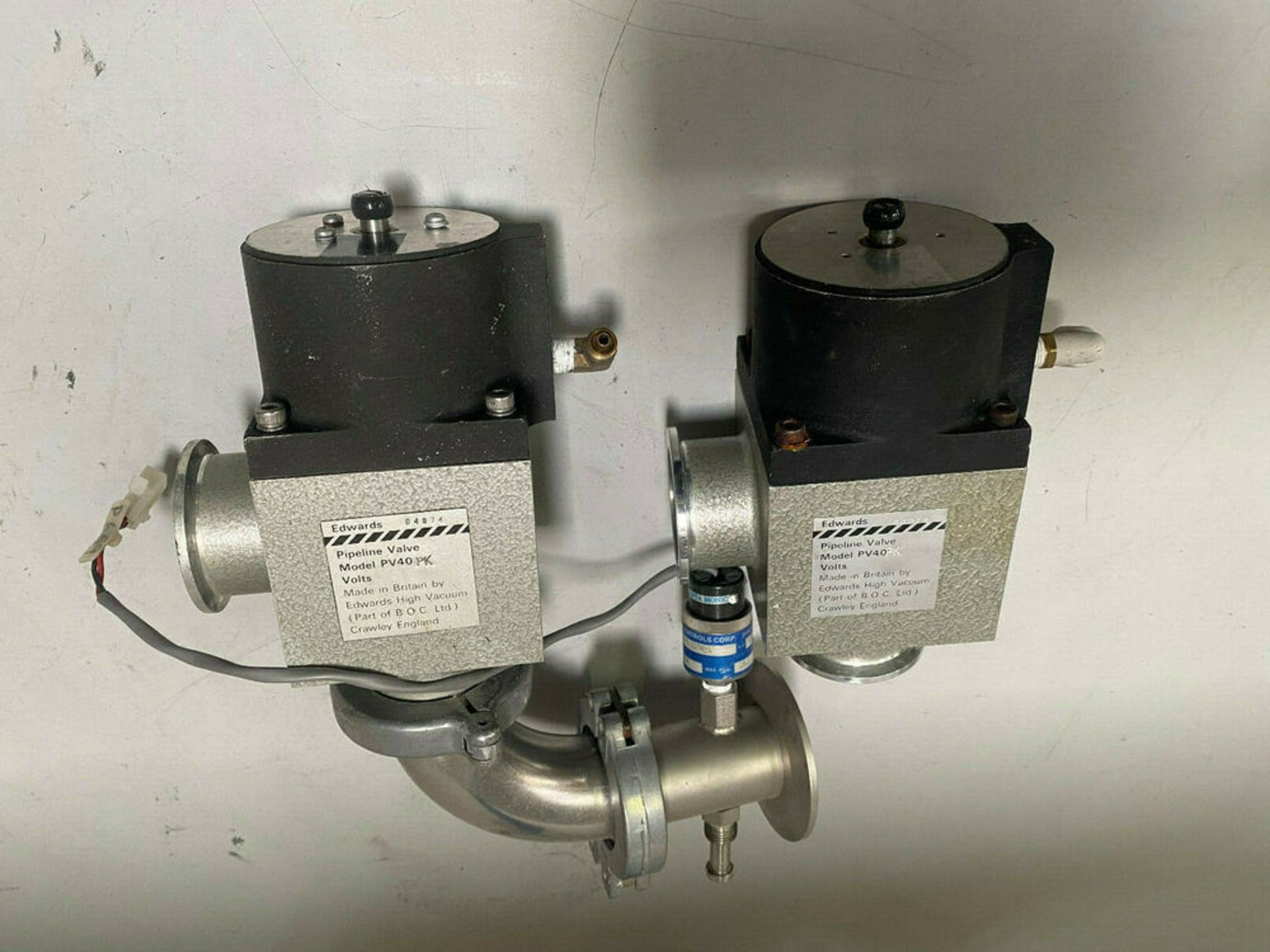 Lot of 2 Edwards High Vacuum PV40PK Pipeline Valve PV40 PK