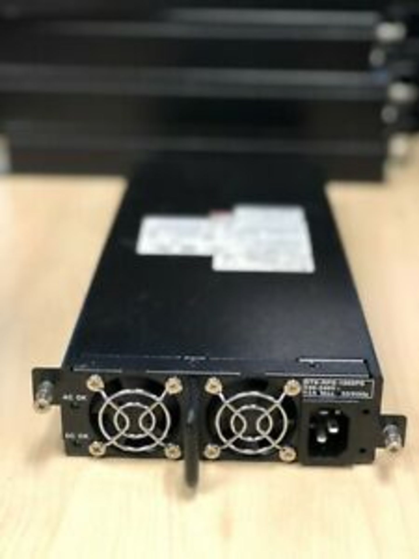 Enterasys STK-RPS-1005PS PoE Power Supply Extreme Networks Artesyn 7001549-J100 - Image 2 of 2