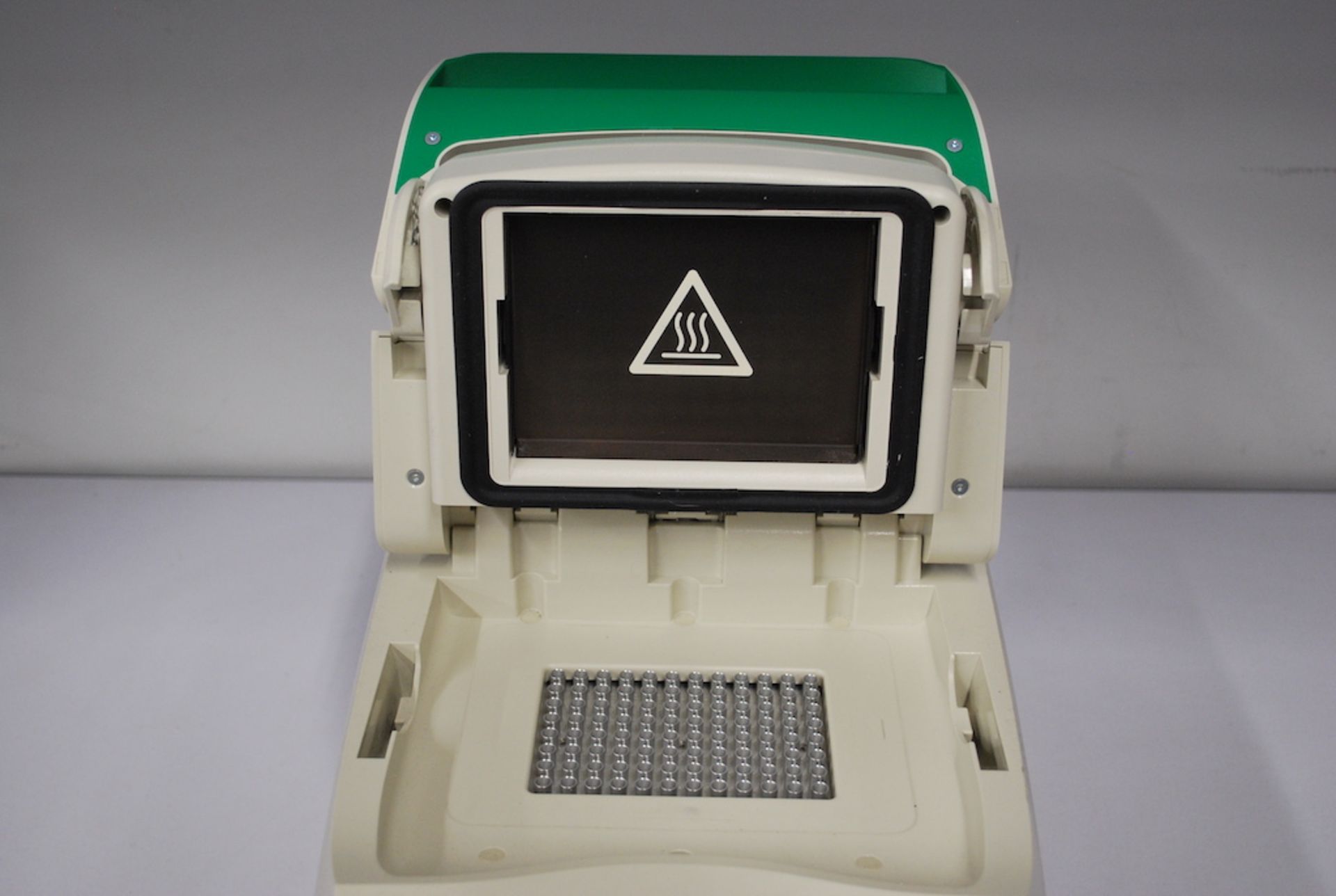 BIORAD T100 THERMAL CYCLER - Image 5 of 9