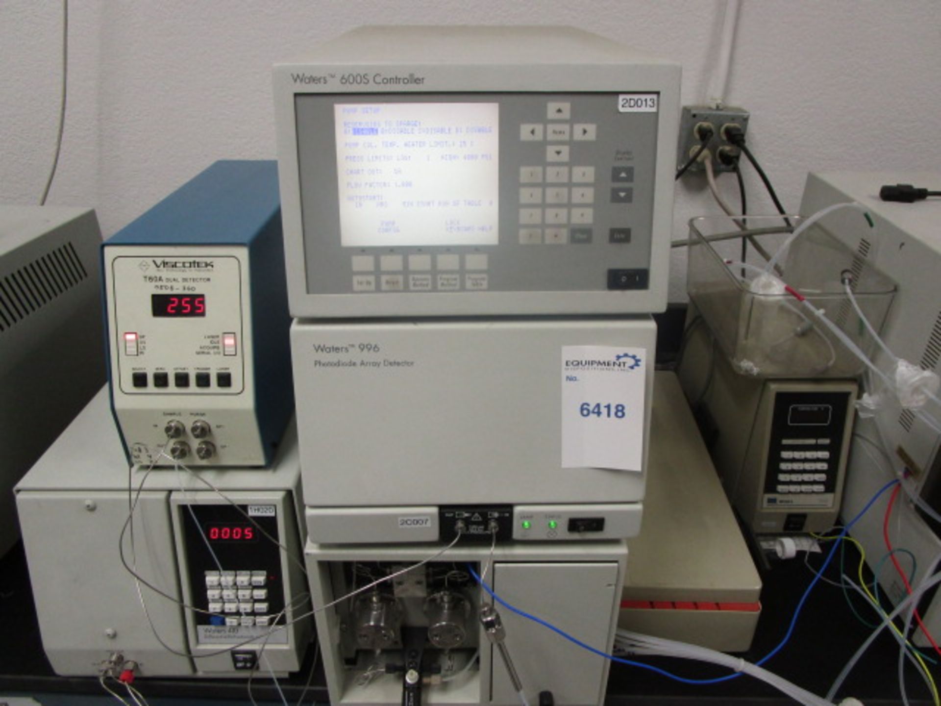 Waters HPLC system incudes autosampler, Model 717 plus, 600S pump with controller, photodiode - Image 5 of 34