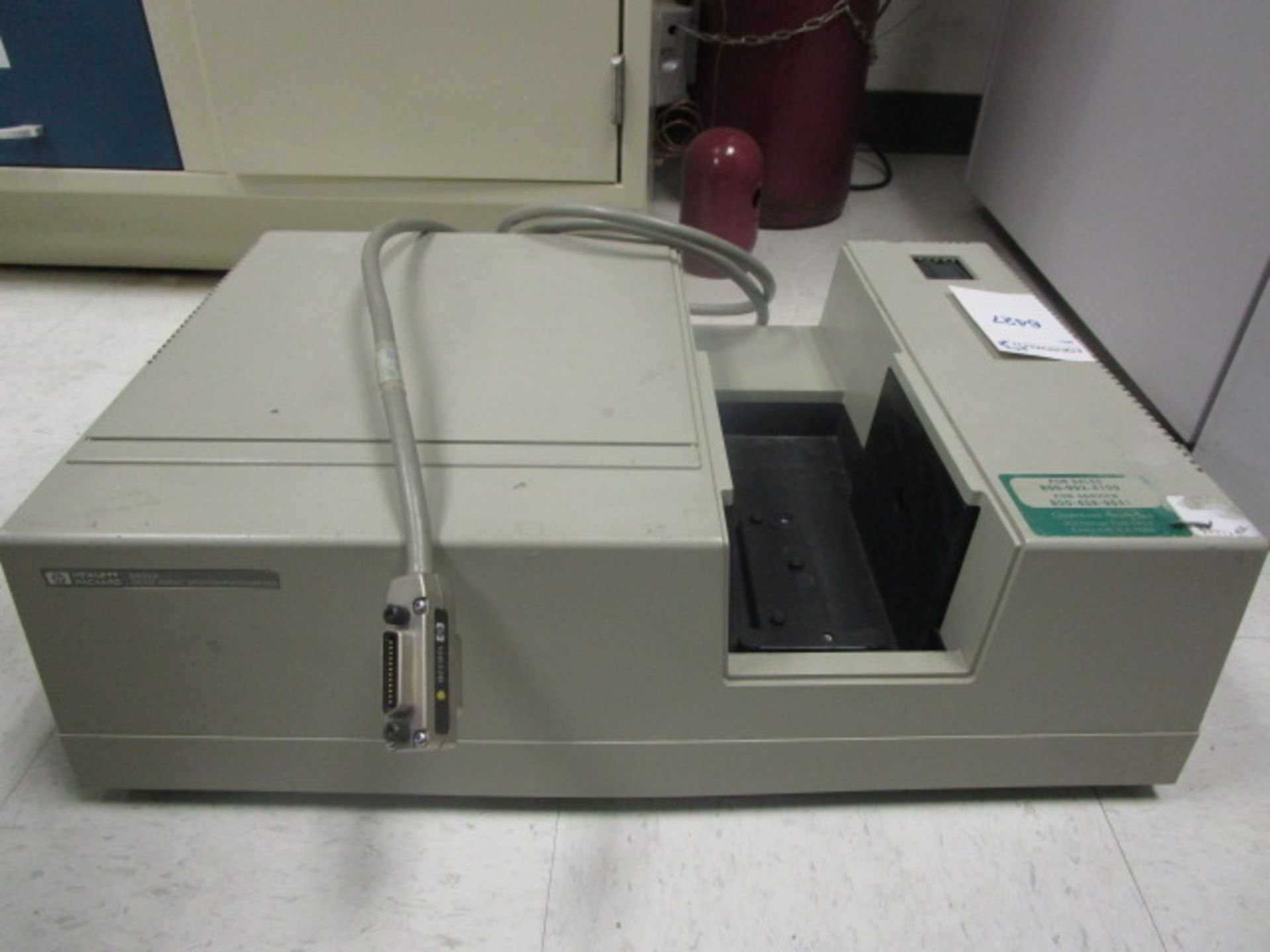 Hewlett Packard 8452 UV-Vis Spectro Photometer with gpib cable (for parts)