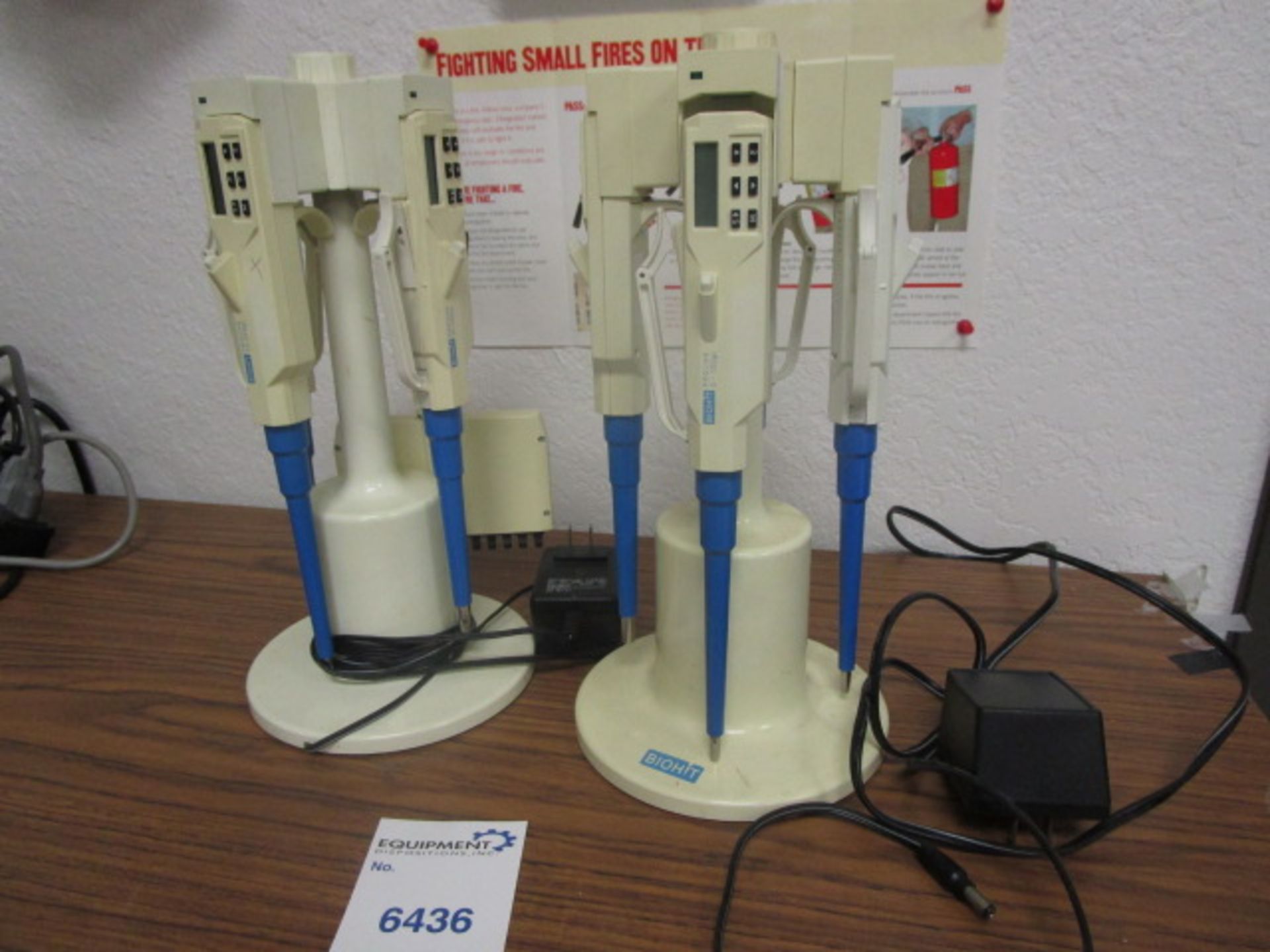 2 units of 4 digitized pipets (as is) - Image 4 of 5