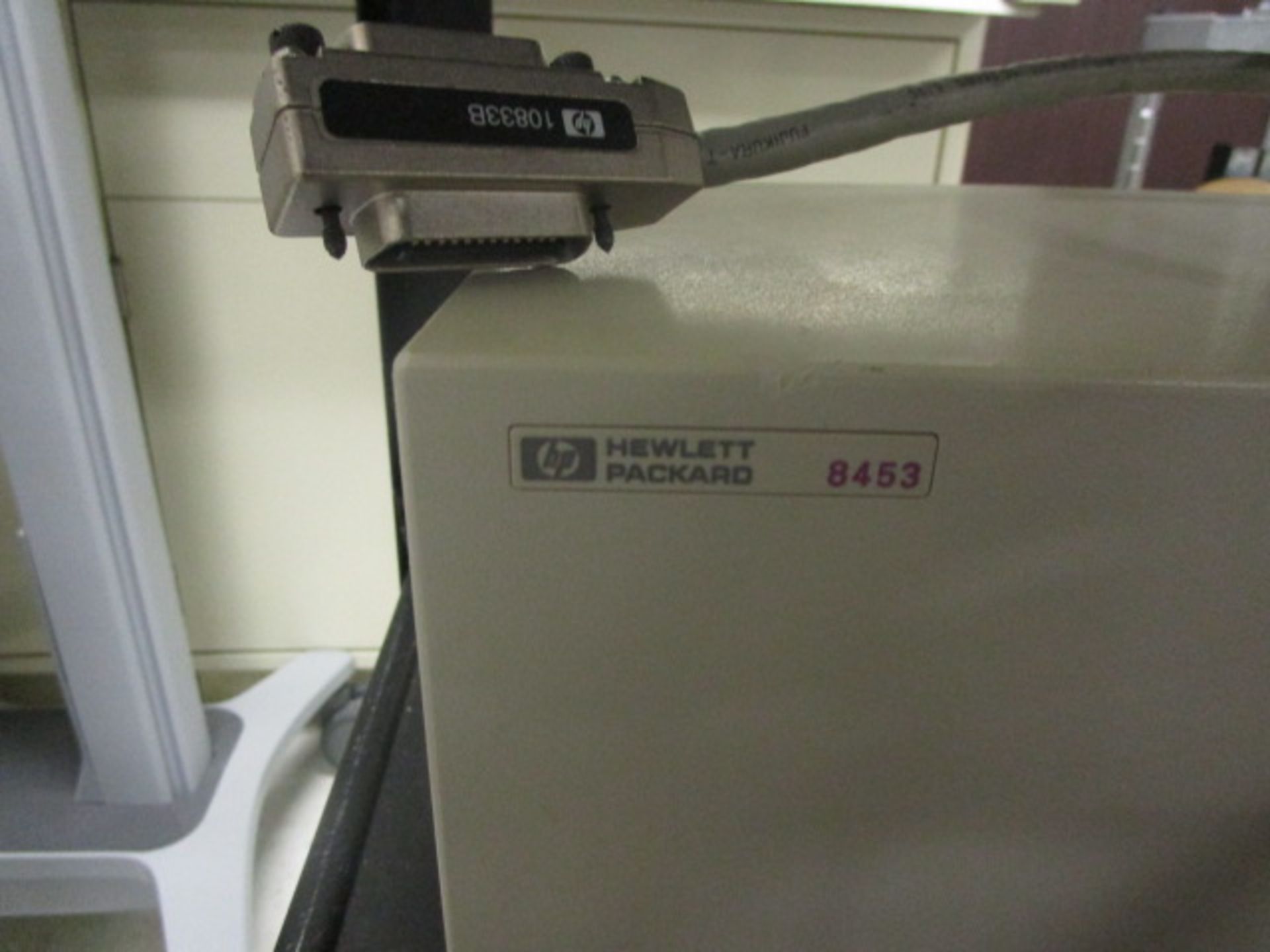 Hewlett Packard 8453 UV-Vis Spectra Photometer with grip cable. - Image 2 of 7