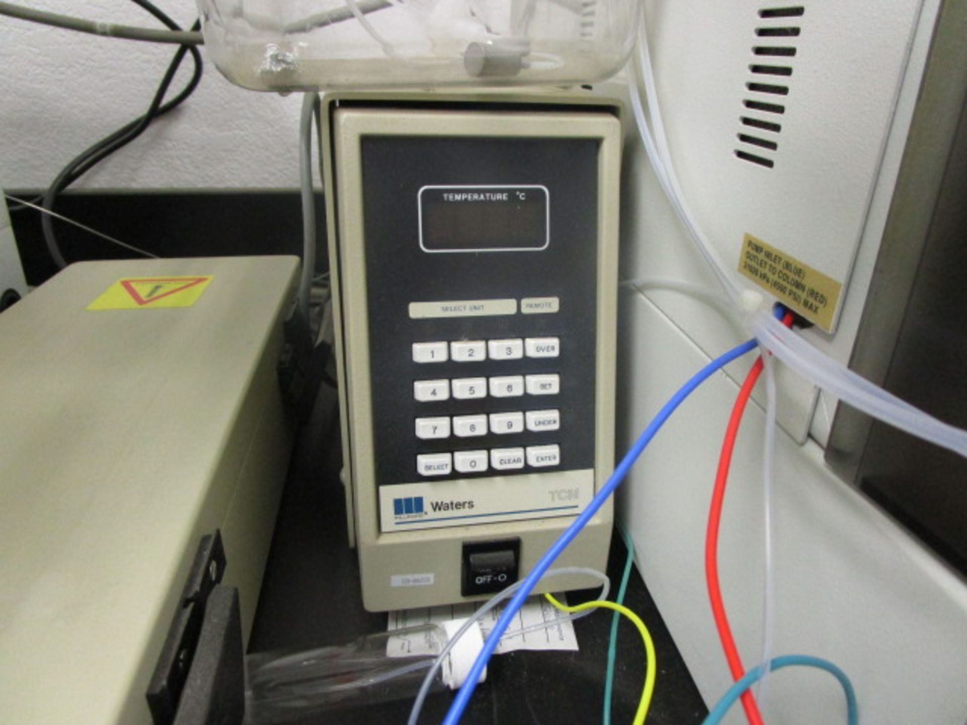 Waters HPLC system incudes autosampler, Model 717 plus, 600S pump with controller, photodiode - Image 10 of 34