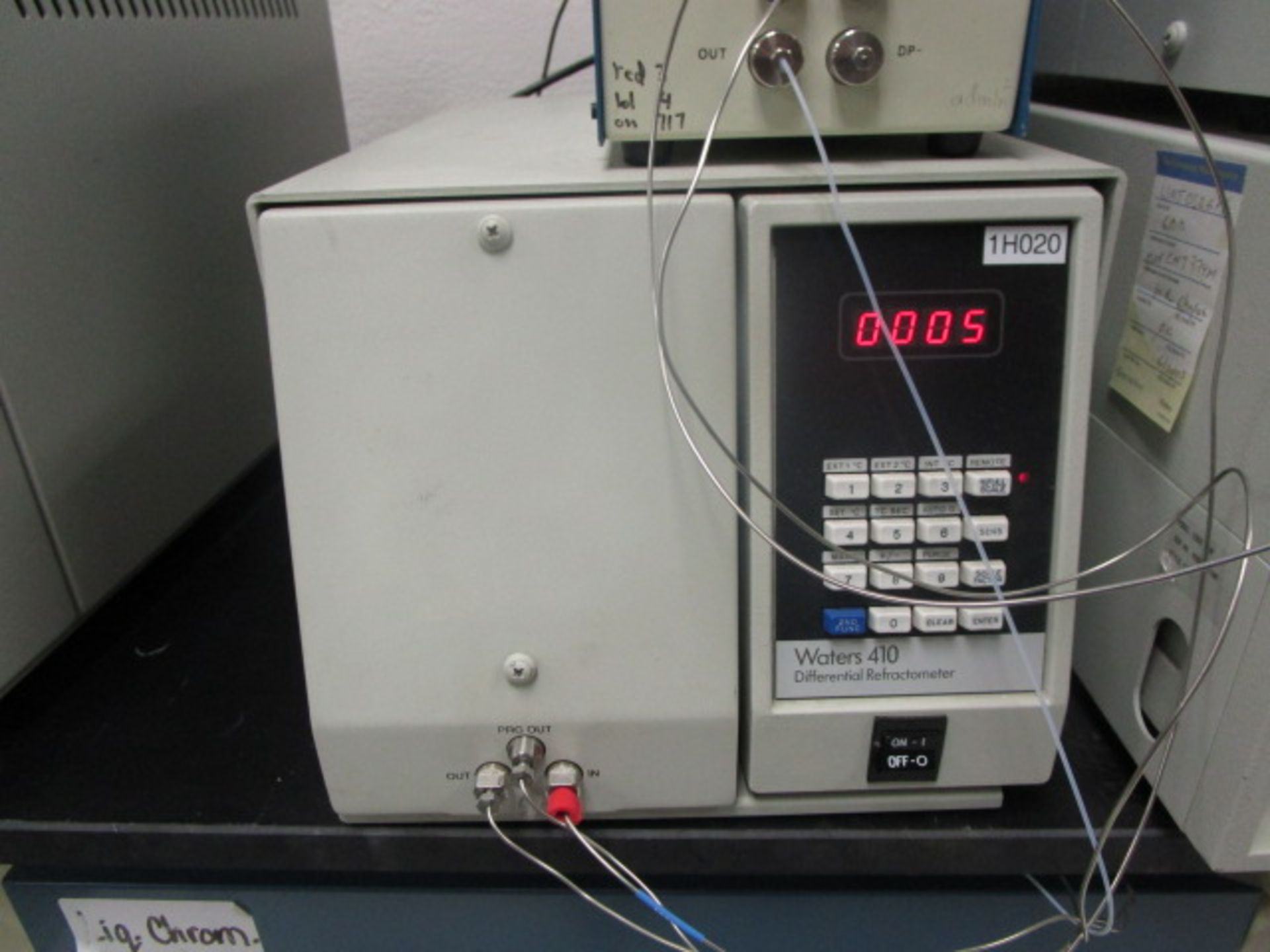 Waters HPLC system incudes autosampler, Model 717 plus, 600S pump with controller, photodiode - Image 4 of 34