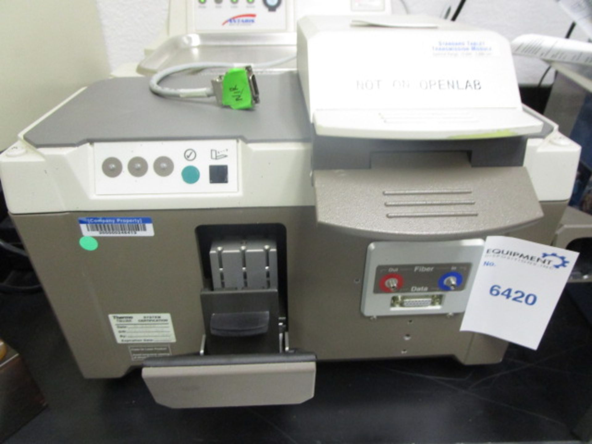 Thermo Nicolet Antaris near-in analyzer with computer board and communicaion cable with manuals - Image 2 of 26