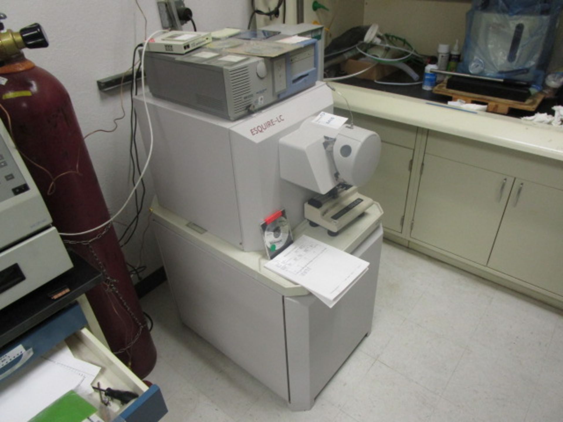 Esquire ION Trap Mass Spectrometer connectible to syringe pump or HPIC system, comes with original - Image 14 of 16