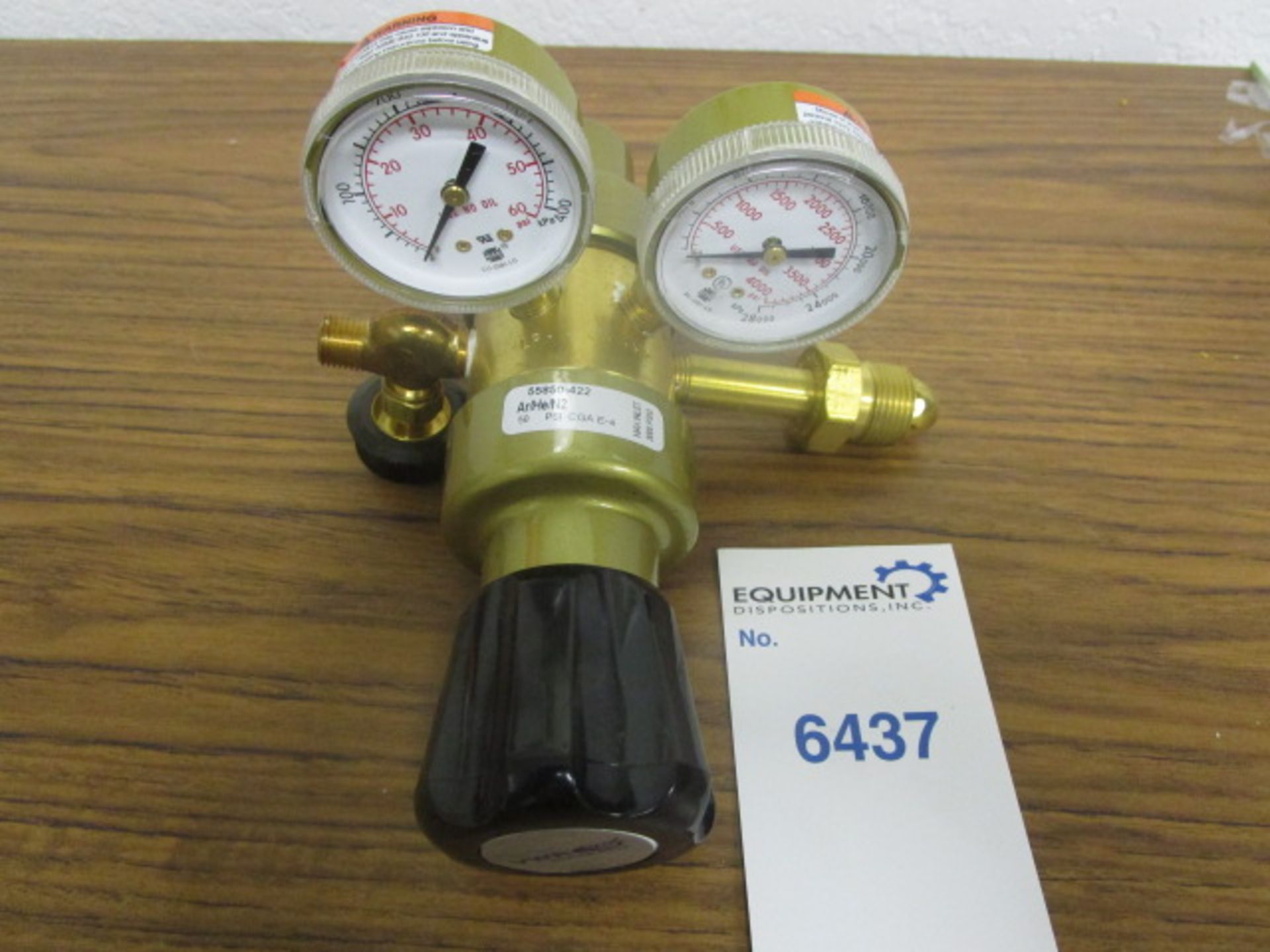 VWR gas regulator Ar/He/N2 50 psi CGA E-4 - Image 2 of 7