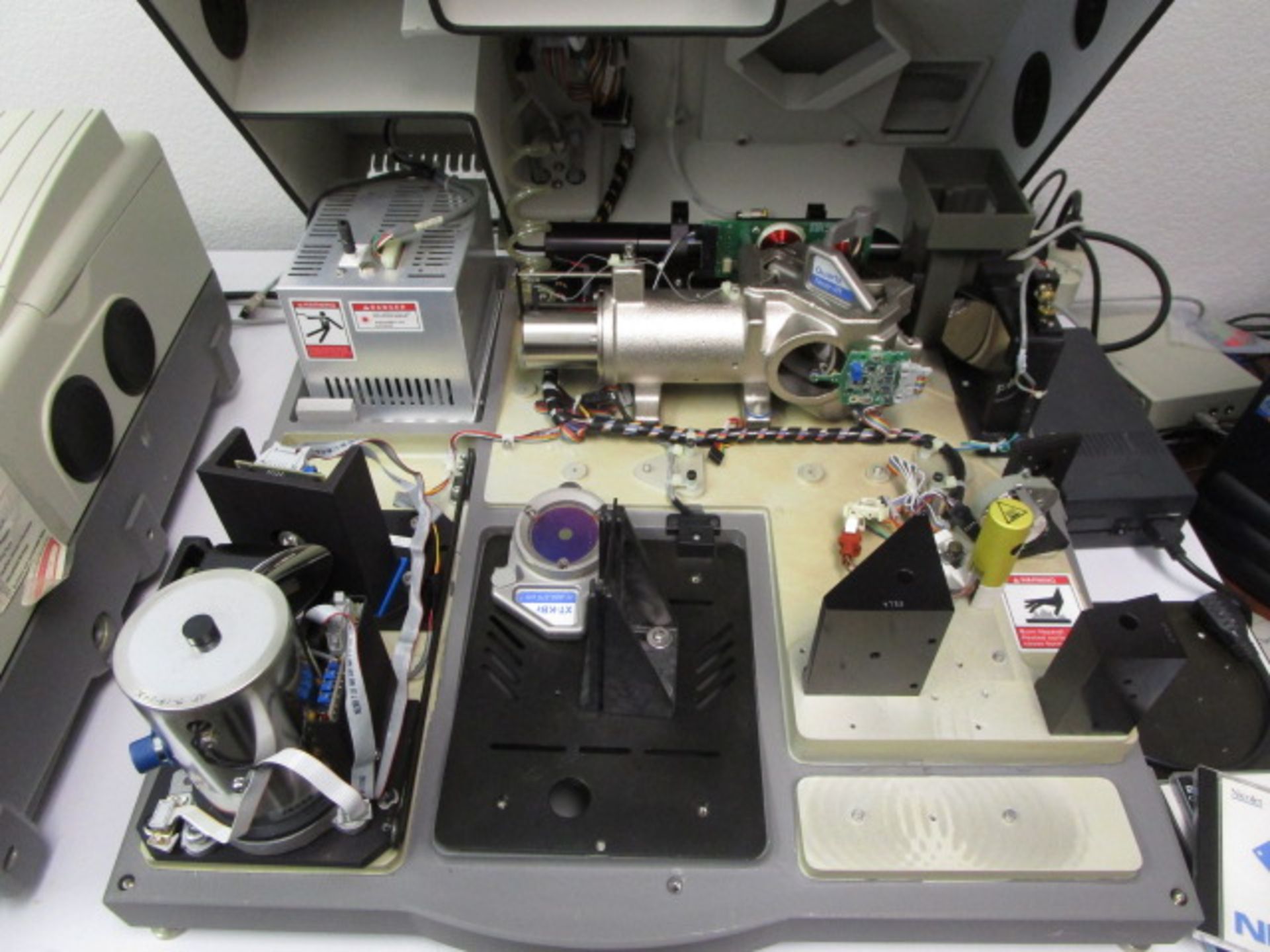 Nicolet Magna- IR 560 Spectromer E.S.P. to include software tutorial, and "32 bit" SW. Near and