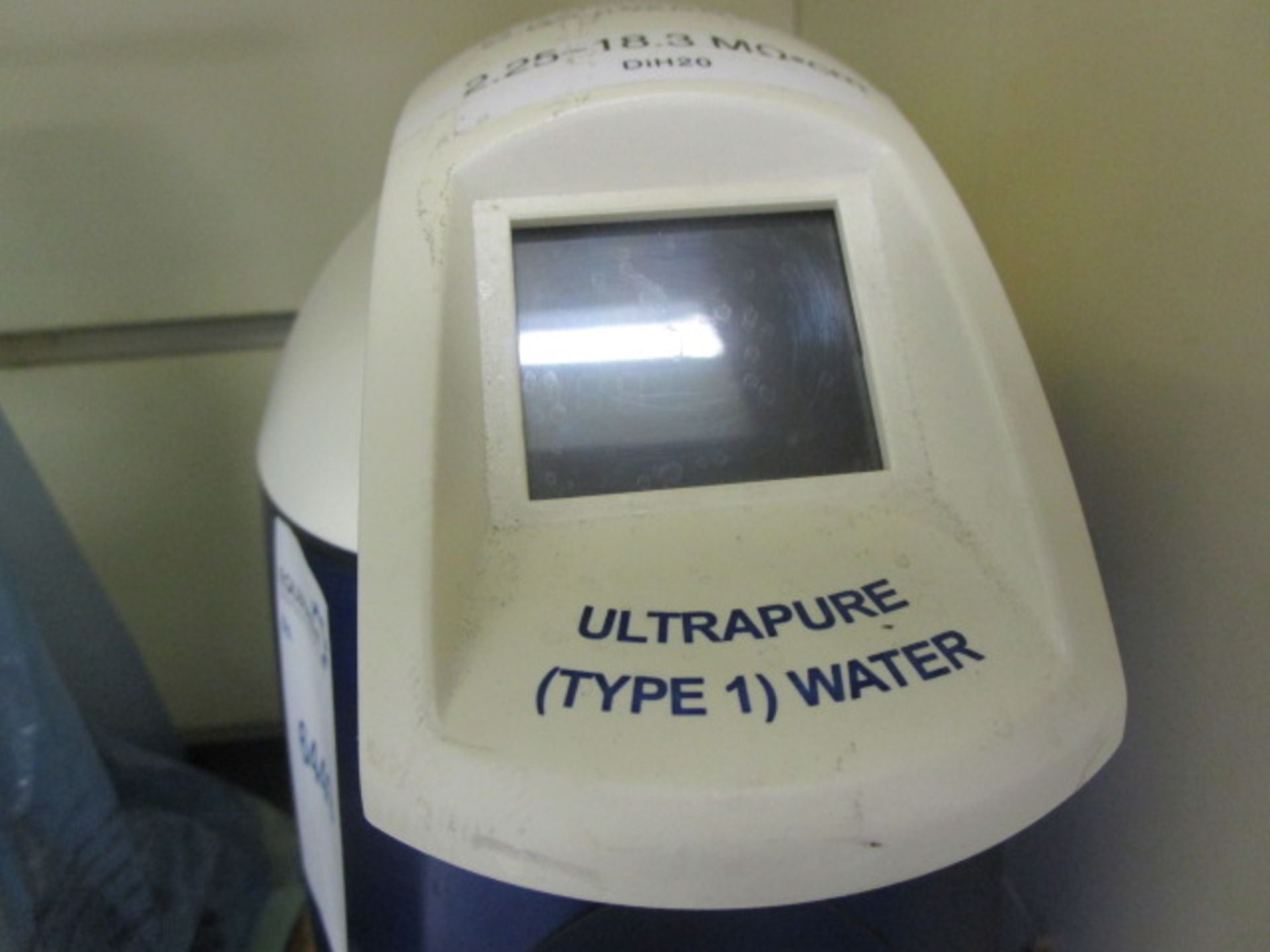 Simplicity UV (ultra pure type 1 water) water deionizer - Image 2 of 6