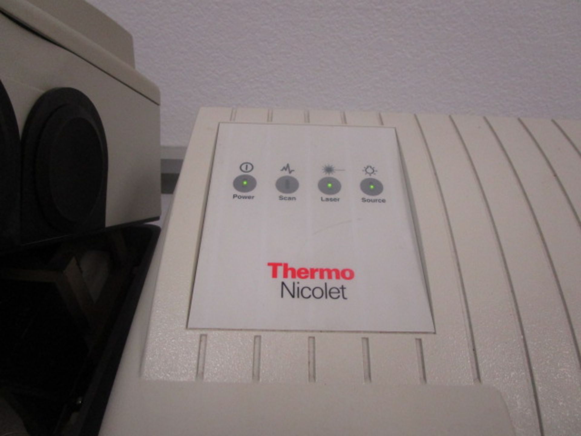 Thermo Nicolet FTIR Nexus 470 to include software extra mid IR light software with communication - Image 11 of 19