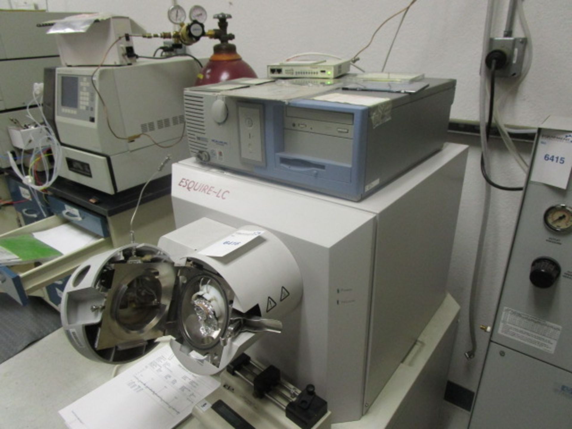 Esquire ION Trap Mass Spectrometer connectible to syringe pump or HPIC system, comes with original - Image 5 of 16