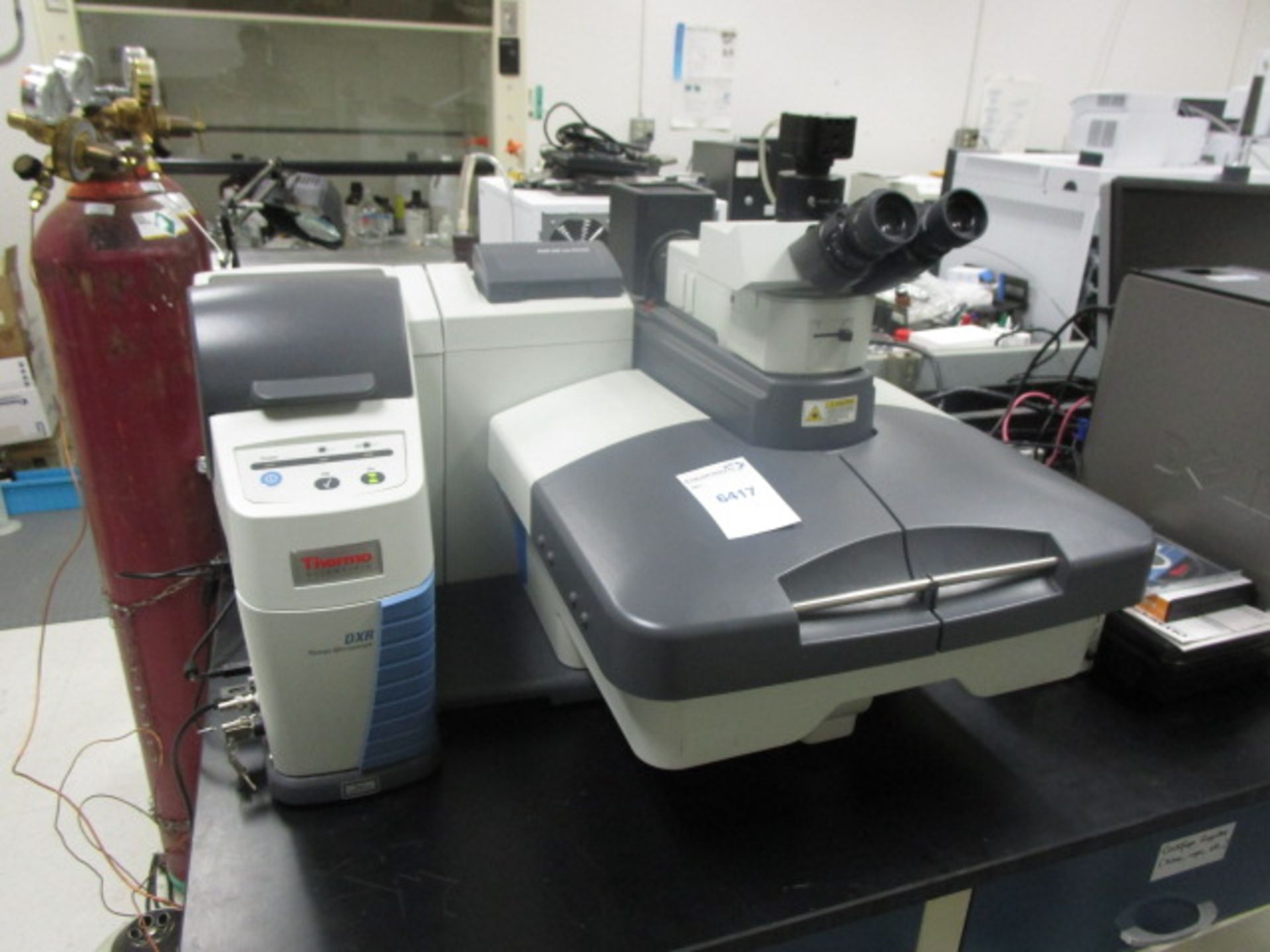 Thermo Scientific DXR Raman microscope with 532 nanometer laser (weak) or (unknown condition),