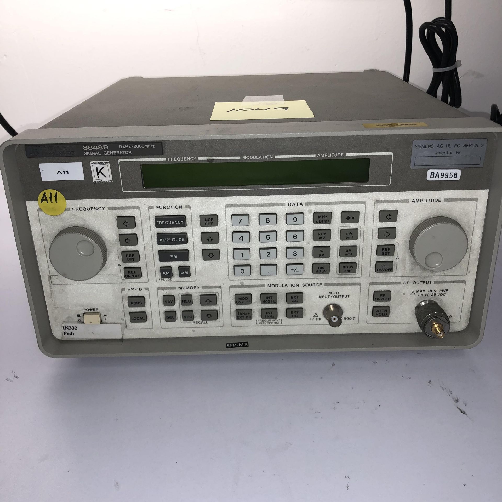 HEWLETT PACKARD 8648B SIGNAL GENERATOR   1218 Alderwood Ave Sunnyvale, California