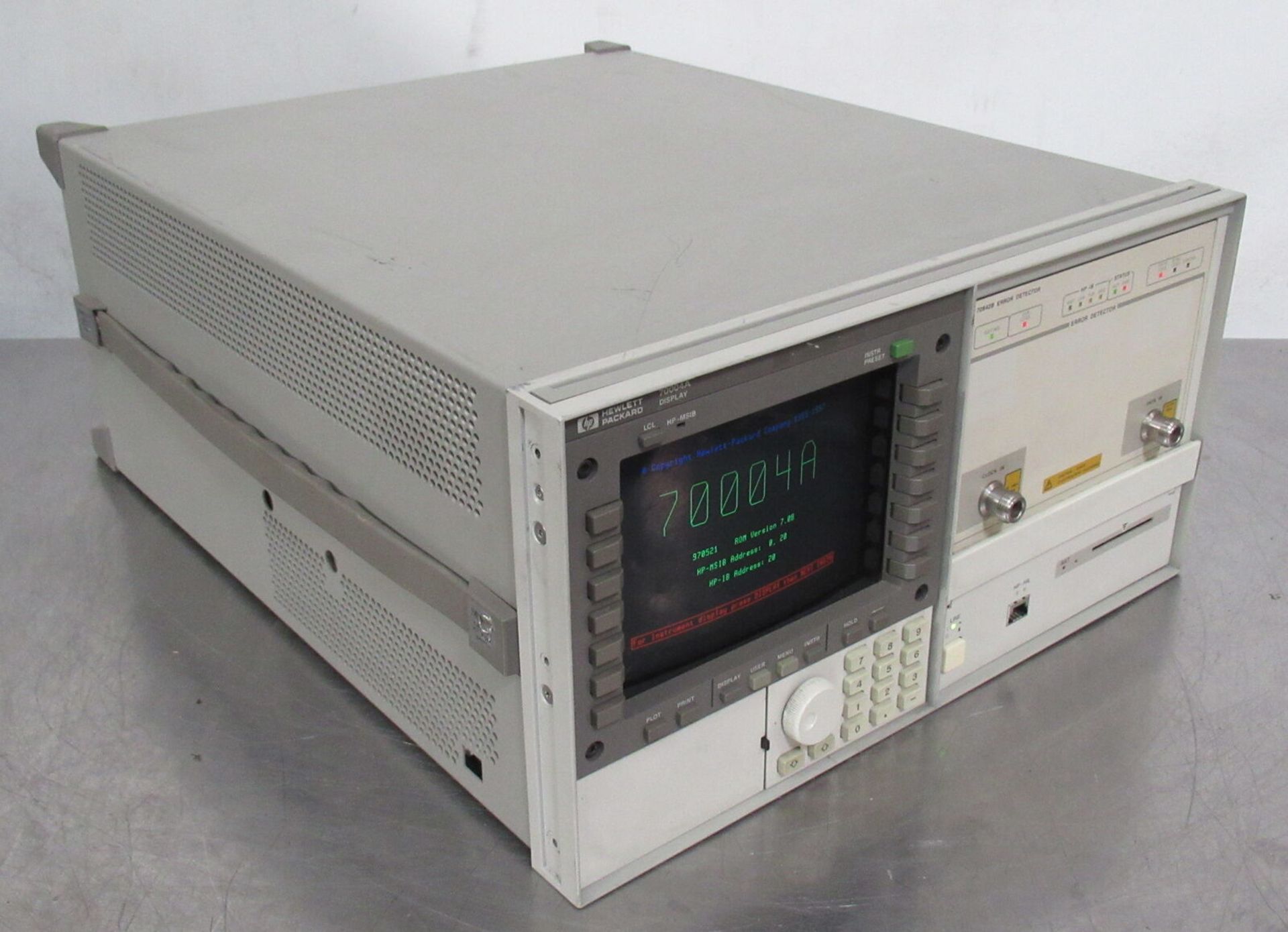 HP 70004A Display/Mainframe w/ 70842B Error Detector Plugin - Gilroy