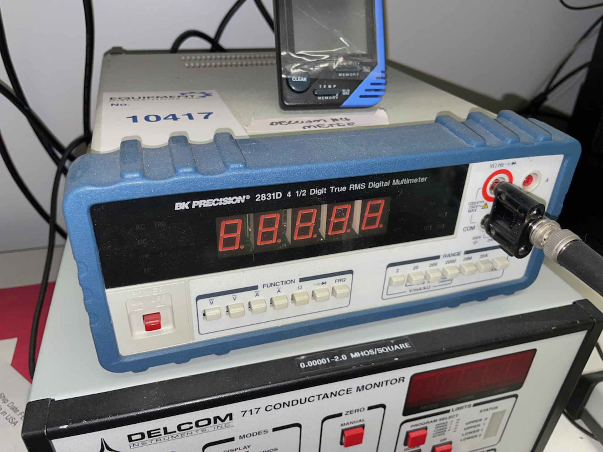 Delcom Model 717 Resistance Meter w/ BK Precision 2831D 4 1/2 Digital True RMS Digital Multimeter - Image 4 of 7