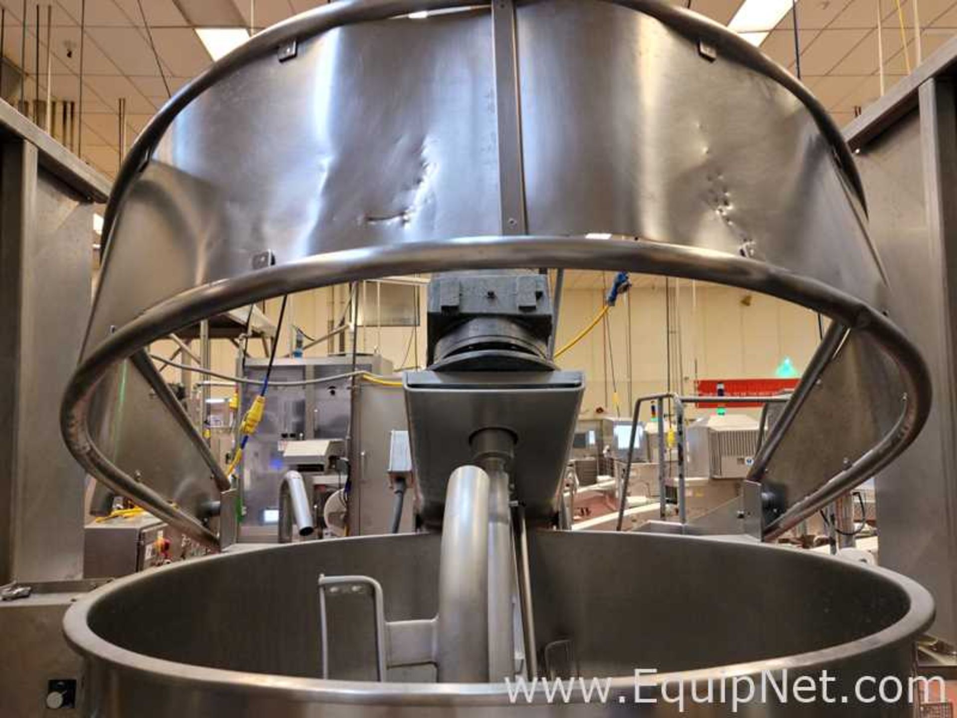 DESCRIPTION: Lee Industries 120 Gallon Stainless Steel Jacketed Kettle with Side Mount AgitationSide - Image 10 of 14