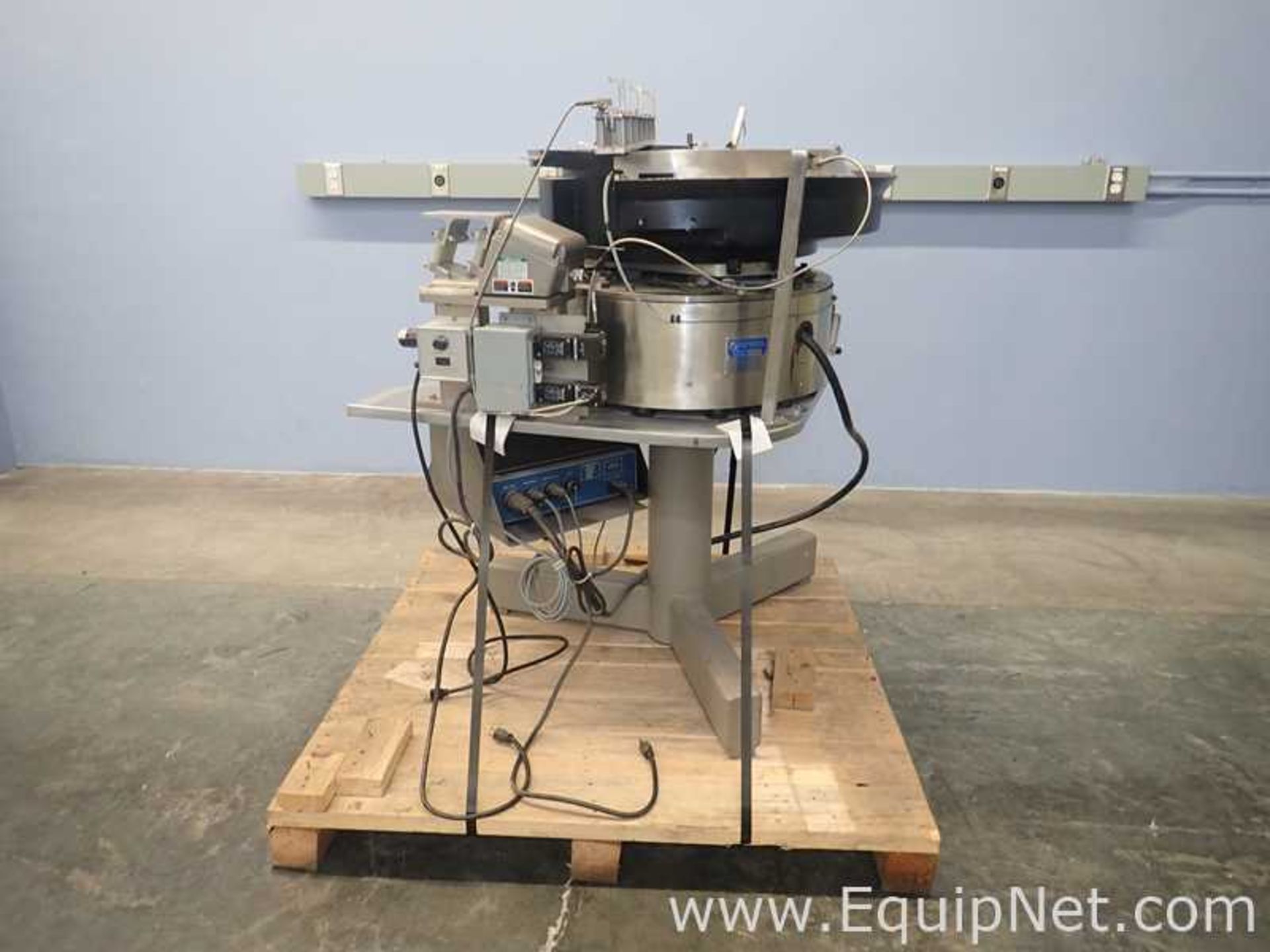 DESCRIPTION: Spirol International Corp. 2000 Series Vibratory Feeder With Mark V Dual Axis - Image 2 of 17