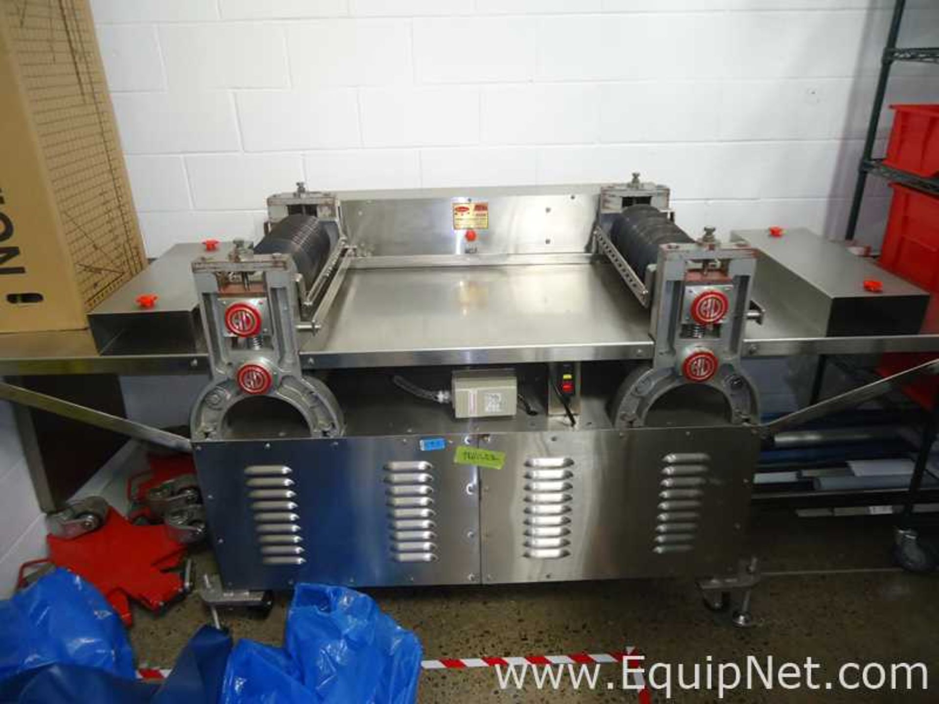 DESCRIPTION: Taiwan Luxuriance Corp. TL.343B Table CutterIncludes multiple knife sets and storage
