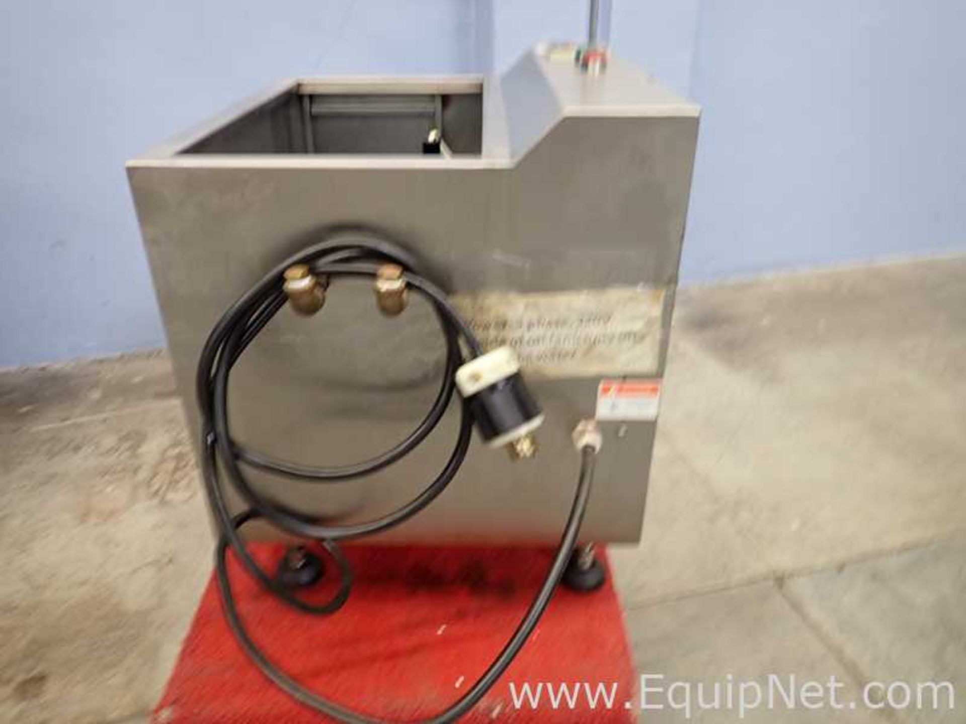 DESCRIPTION: Oil Recirculator Heater Reservoir EQUIPNET LISTING # 720241 HANDLING FEE: $20 MORE - Image 5 of 14