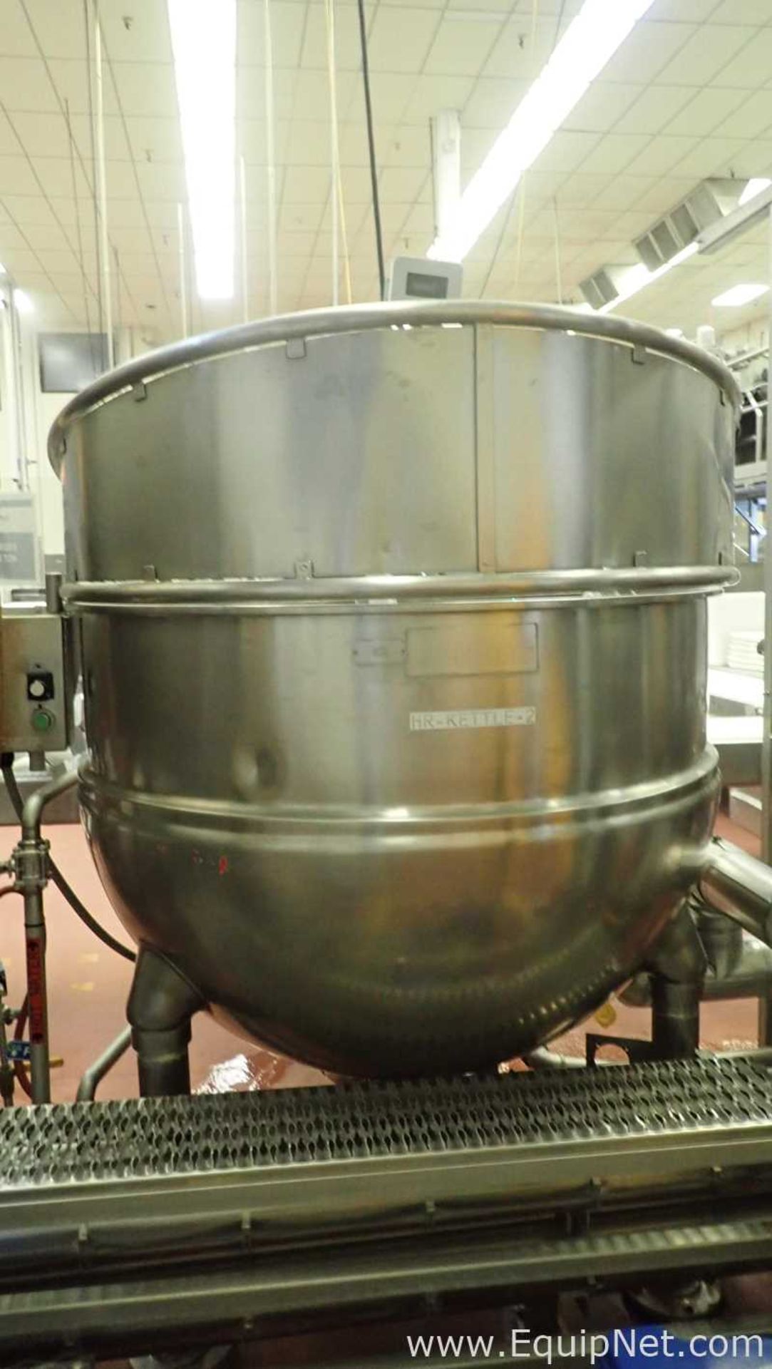 DESCRIPTION: Lee Industries 120 Gallon Stainless Steel Jacketed Kettle with Side Mount AgitationSide - Image 13 of 14