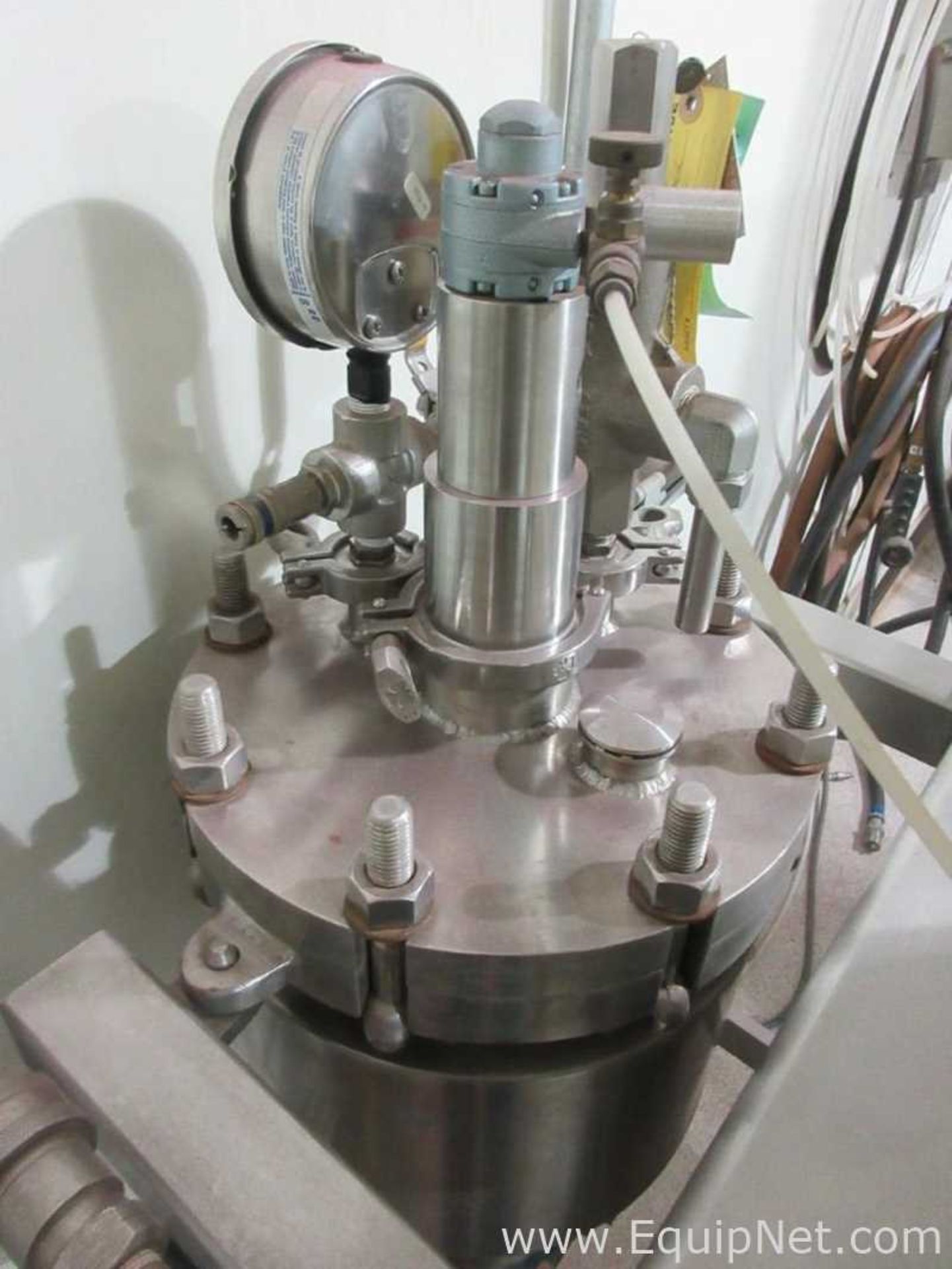 DESCRIPTION: Jaygo Manufacturing Inc Binder/Pot/Lift Binder spraying systemManing & Lewis Vessel, - Image 2 of 21