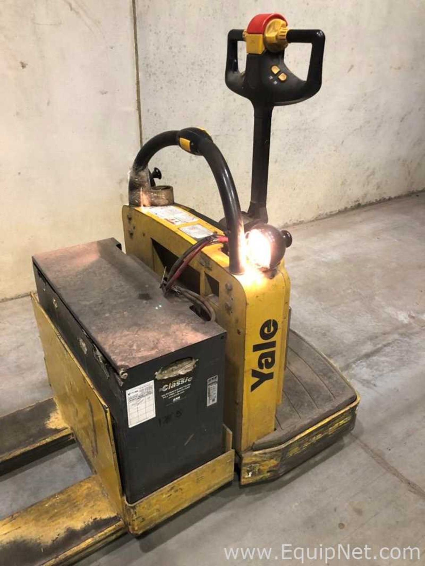 Yale MPE060LEN24T2748 Pallet Jack 6000 LB. DE5 - Image 8 of 11