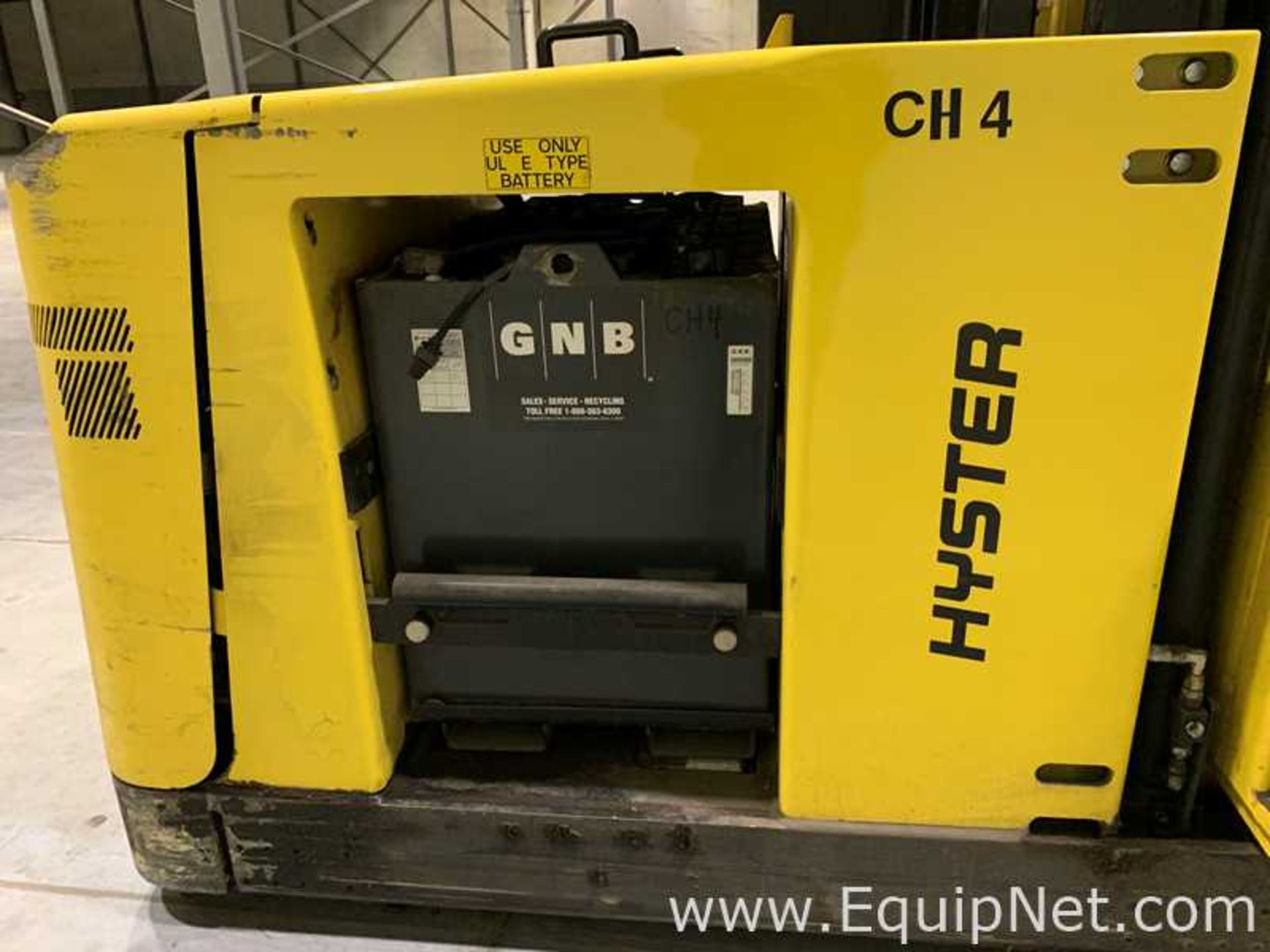 Hyster V30ZMU 3000 LB. Electric Very Narrow Aisle Truck CH4 - Image 6 of 18