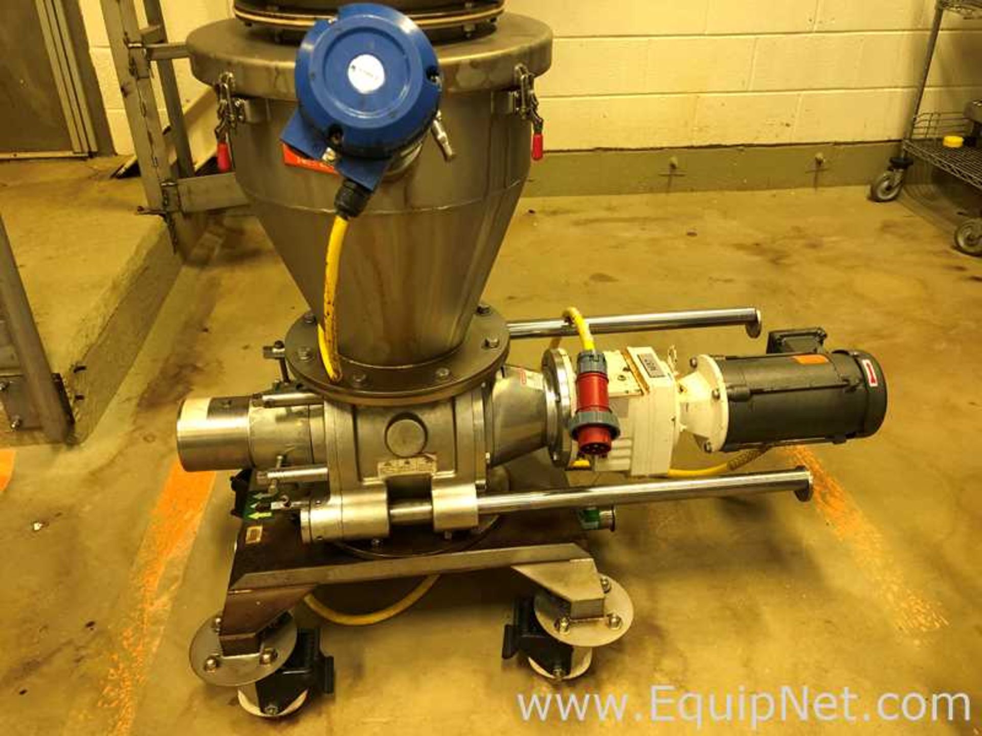 One Vacuum Conveyor System Vac-U-Max With Hopper And One Rotary Valve - Image 2 of 9