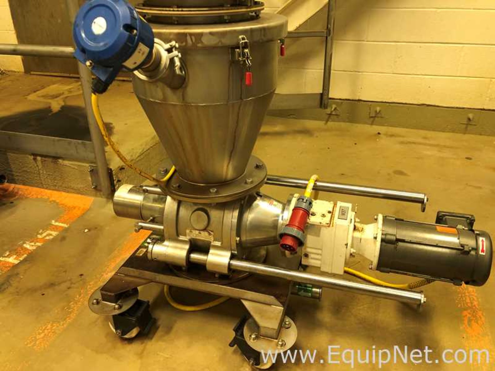 One Vacuum Conveyor System Vac-U-Max With Hopper And One Rotary Valve - Image 3 of 9