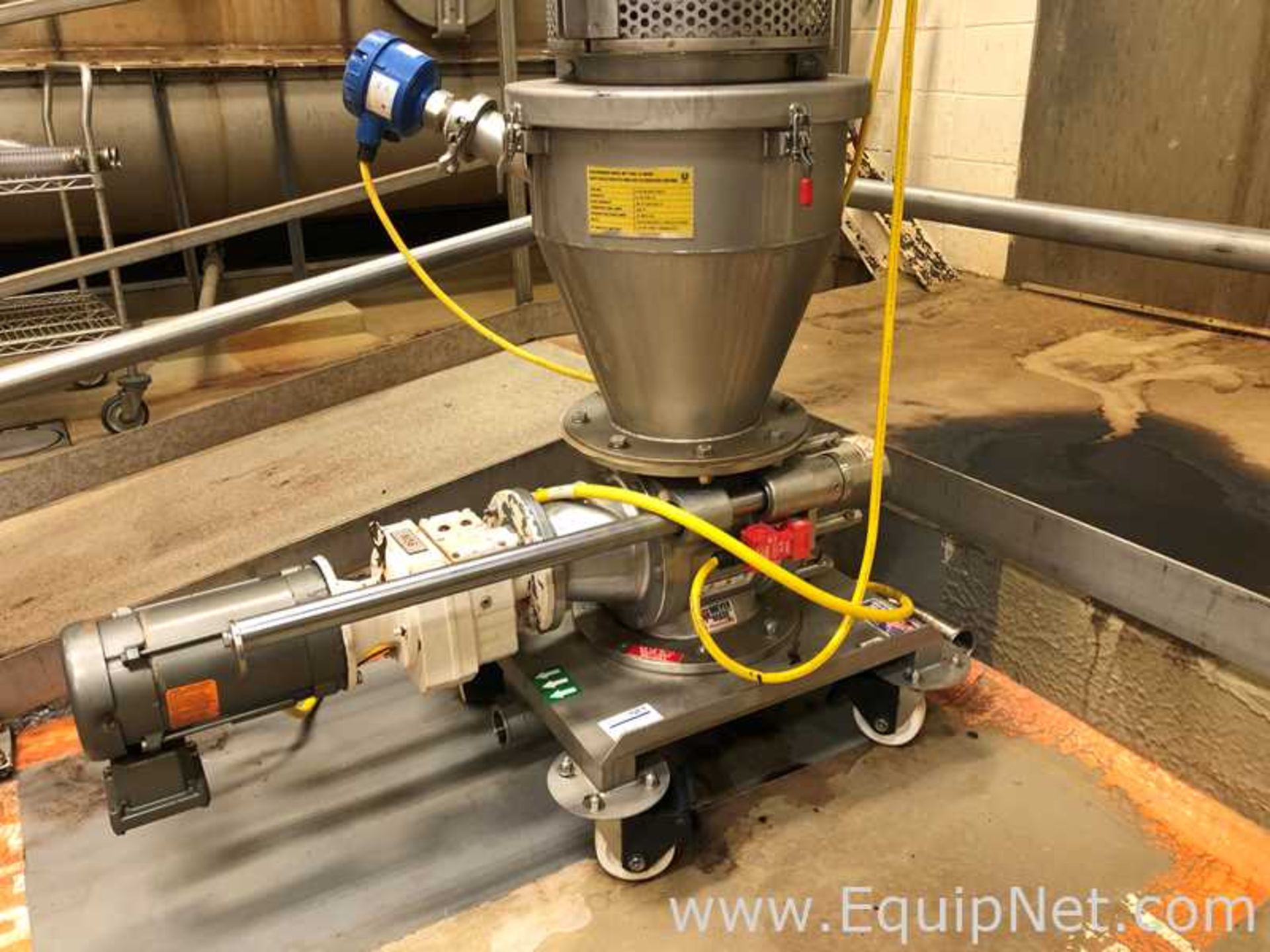 One Vacuum Conveyor System Vac-U-Max With Hopper And One Rotary Valve - Image 2 of 10