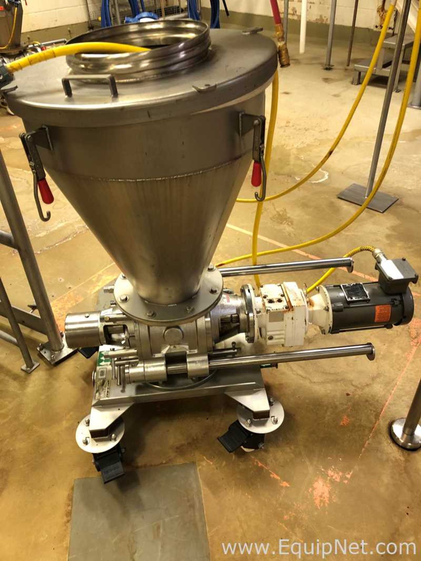 One Vacuum Conveyor System Vac-U-Max With Hopper And One Shick S-225-1 Rotary Valve - Image 4 of 14