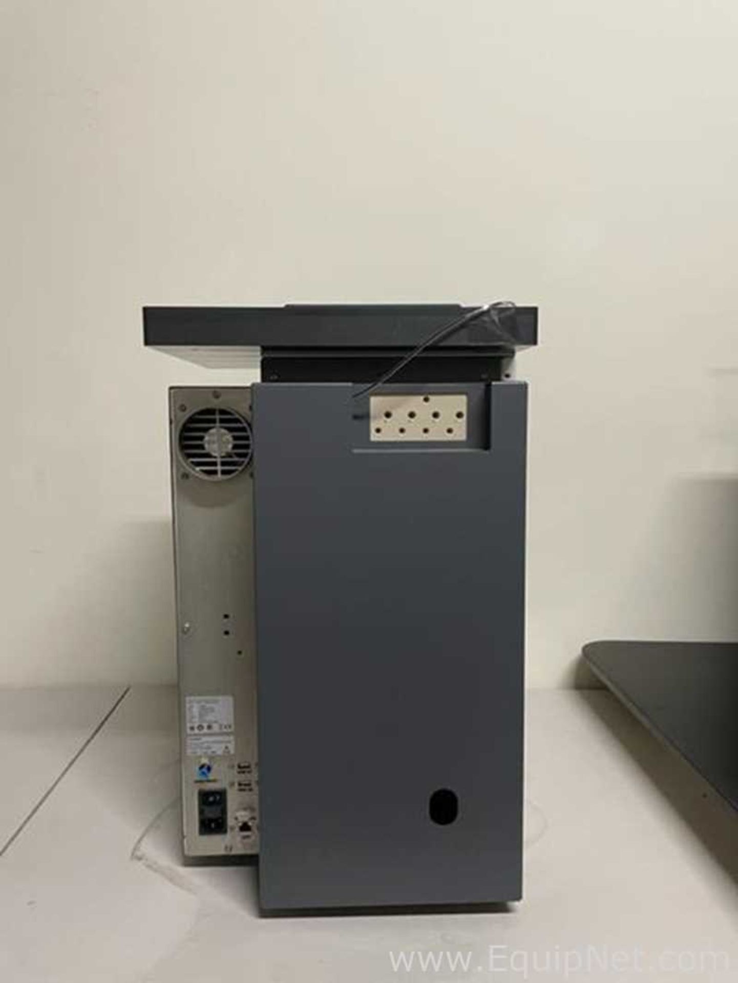 Buchi C-810 Chromatography System - Image 3 of 4