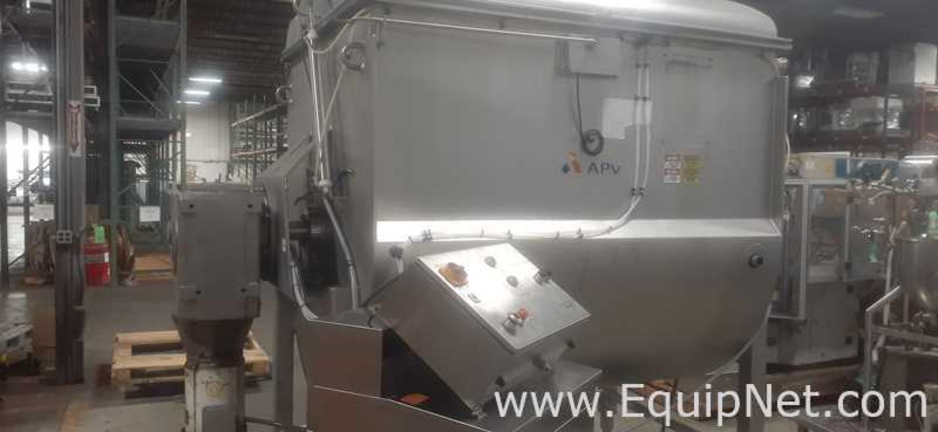 APV 120 CU. FT. Sanitary Stainless Steel Jacketed Ribbon Blender With Custom Built Control Panel - Image 4 of 21