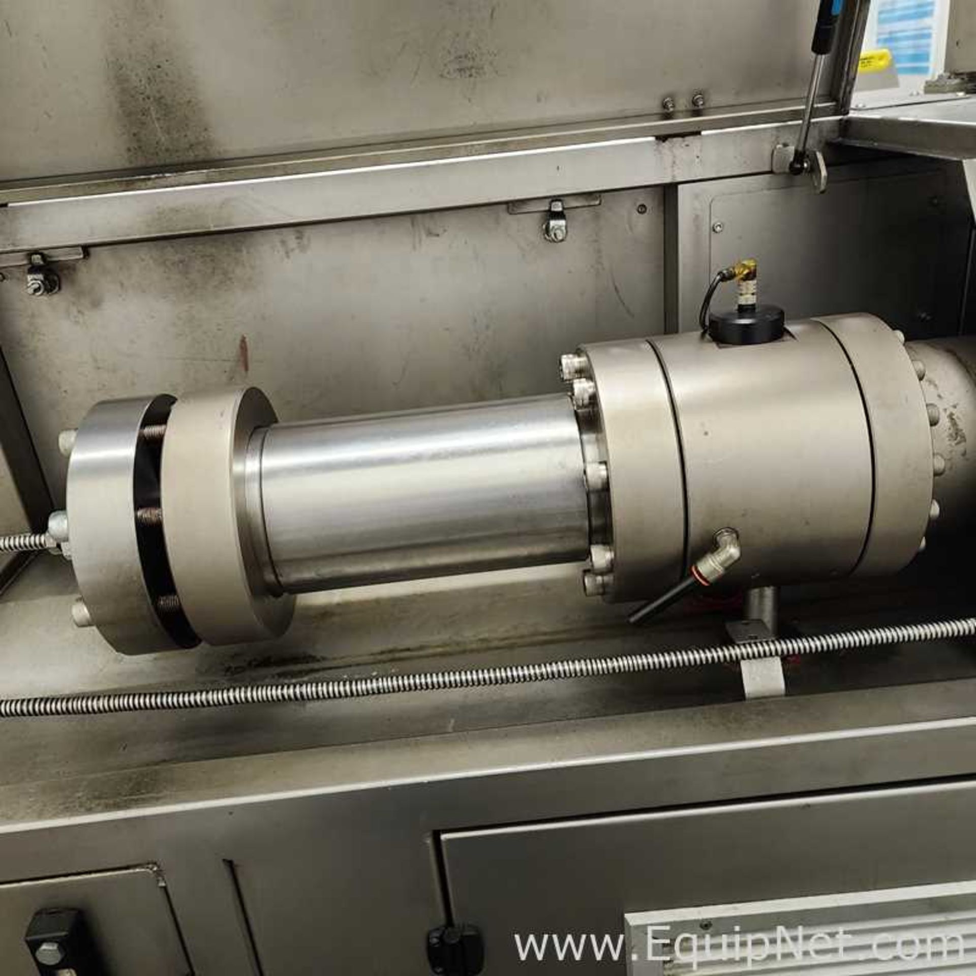 Desmasa S.L INT DMB Pair Of Ultra High Pressure Intensifier Pumps For Water Jet Machine - Image 4 of 7