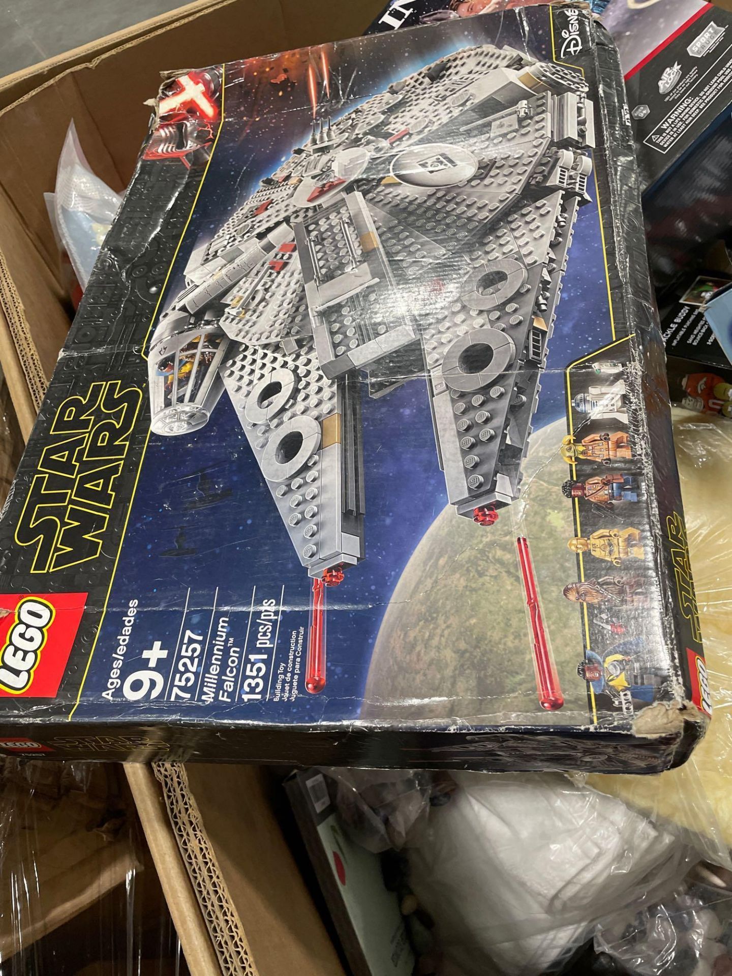 Lego Millenium Falcon and more - Image 4 of 9