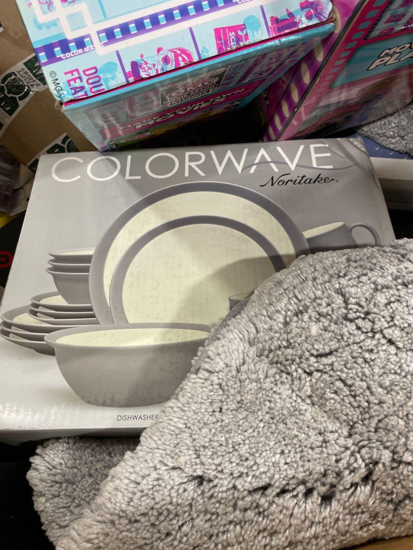 omg/colorwave plates/misc. - Image 2 of 8