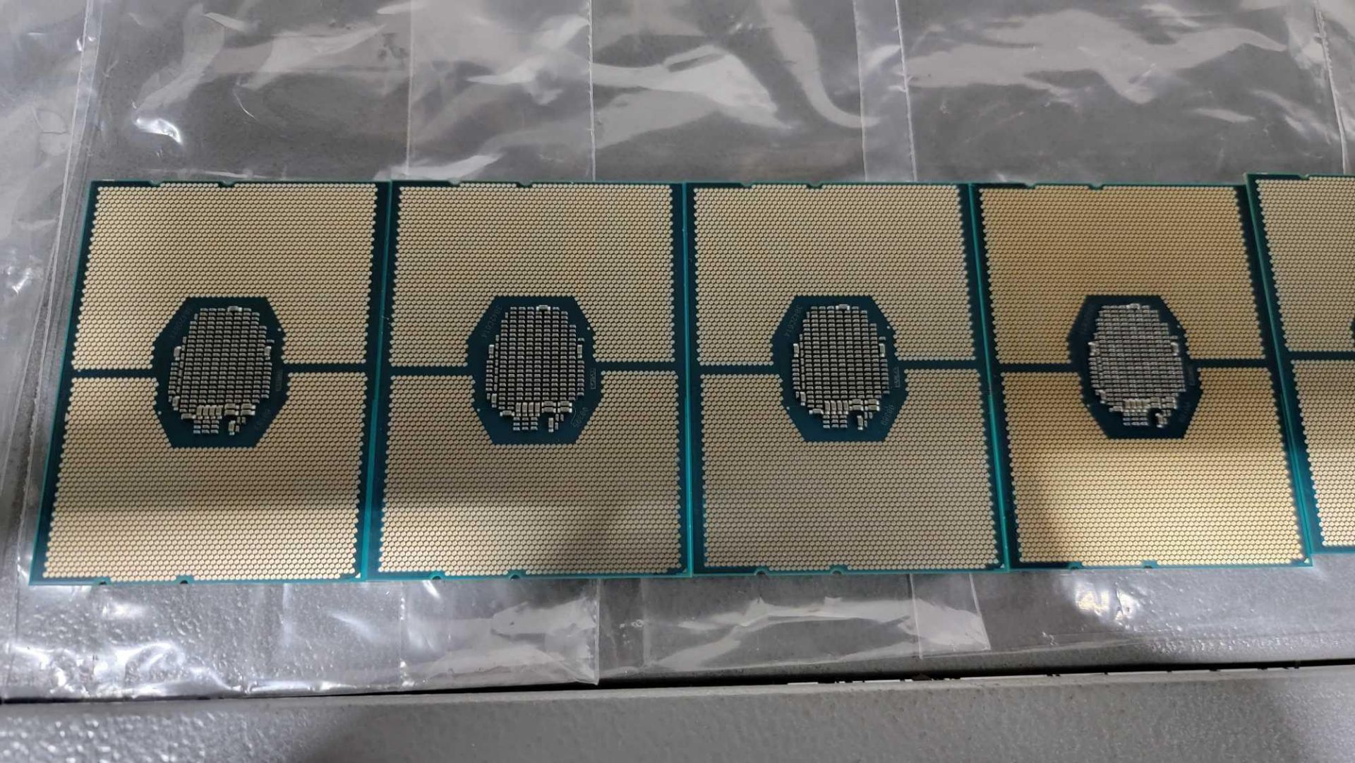 Intel Xeon Processors - Image 10 of 16