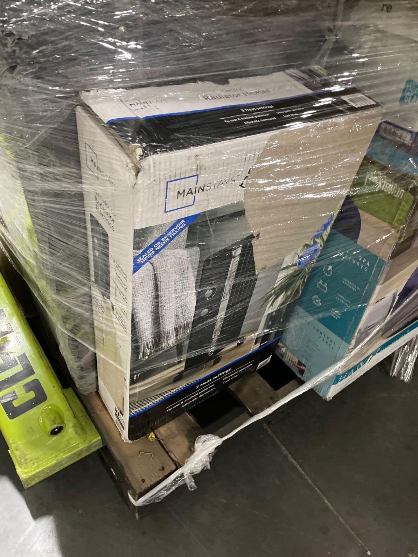 Two Pallets - Image 11 of 14