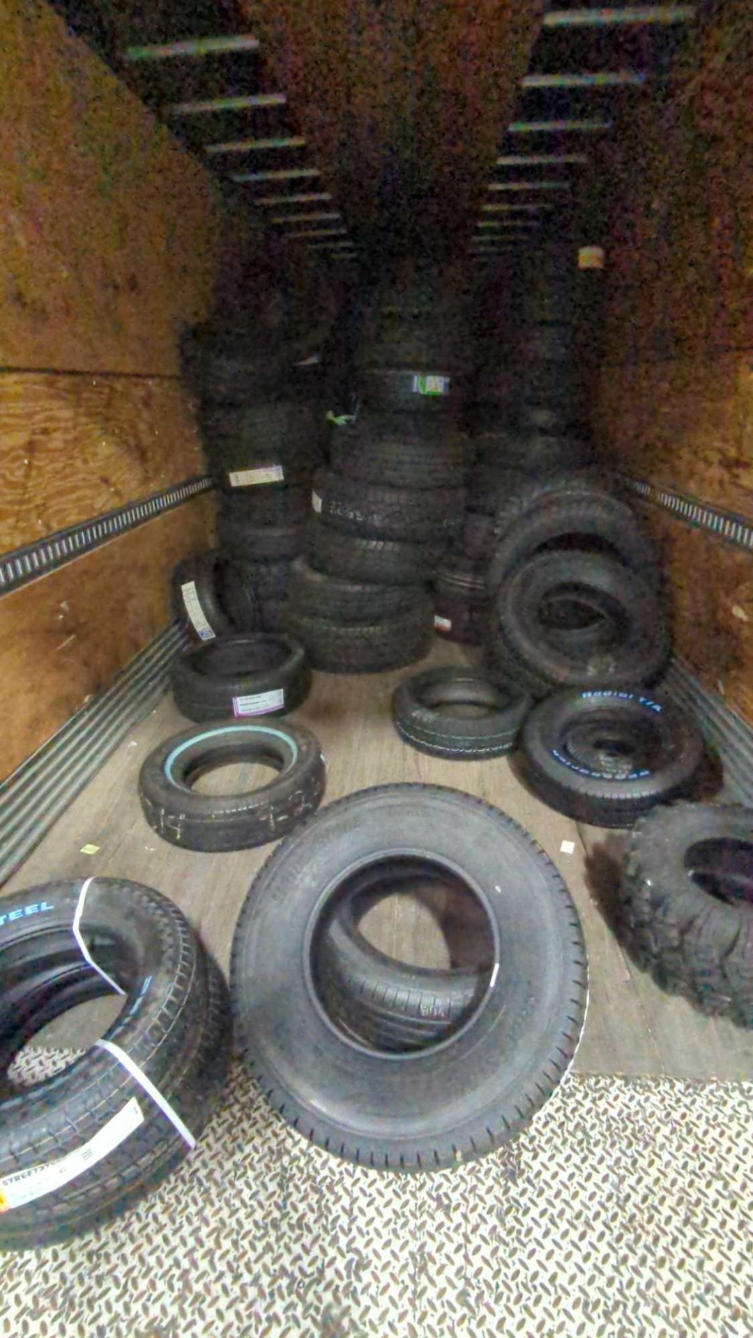 Semi Trailer of new Tires, approx 600 of them, - Image 17 of 18