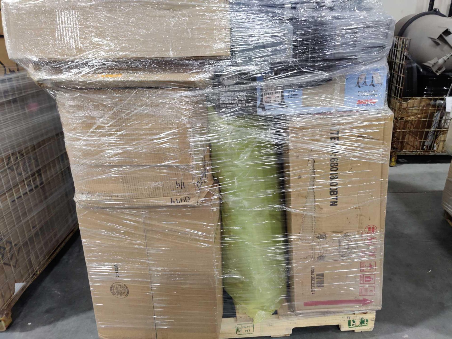 Two Pallets - Image 11 of 19