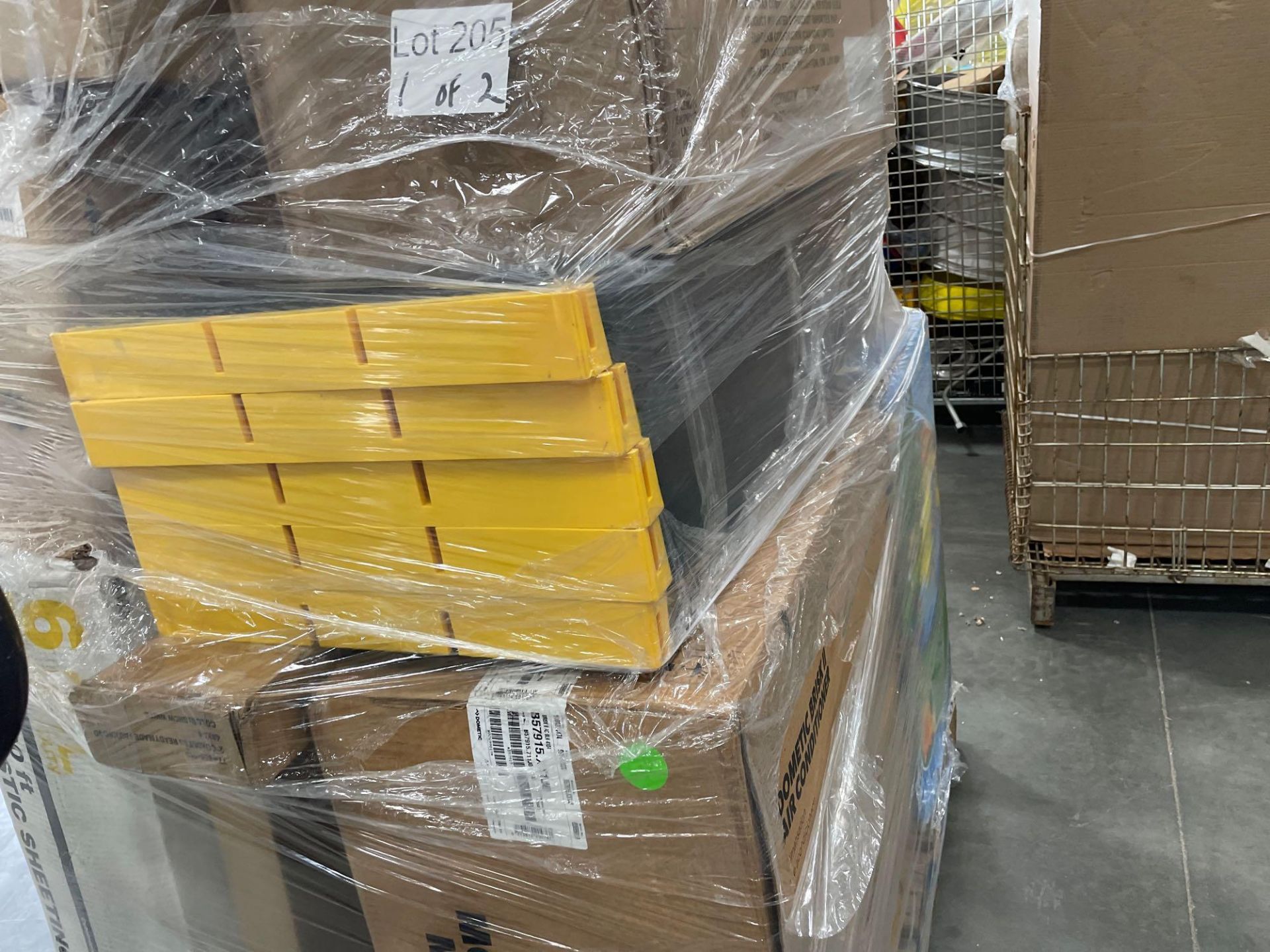Two Pallets - Image 11 of 17
