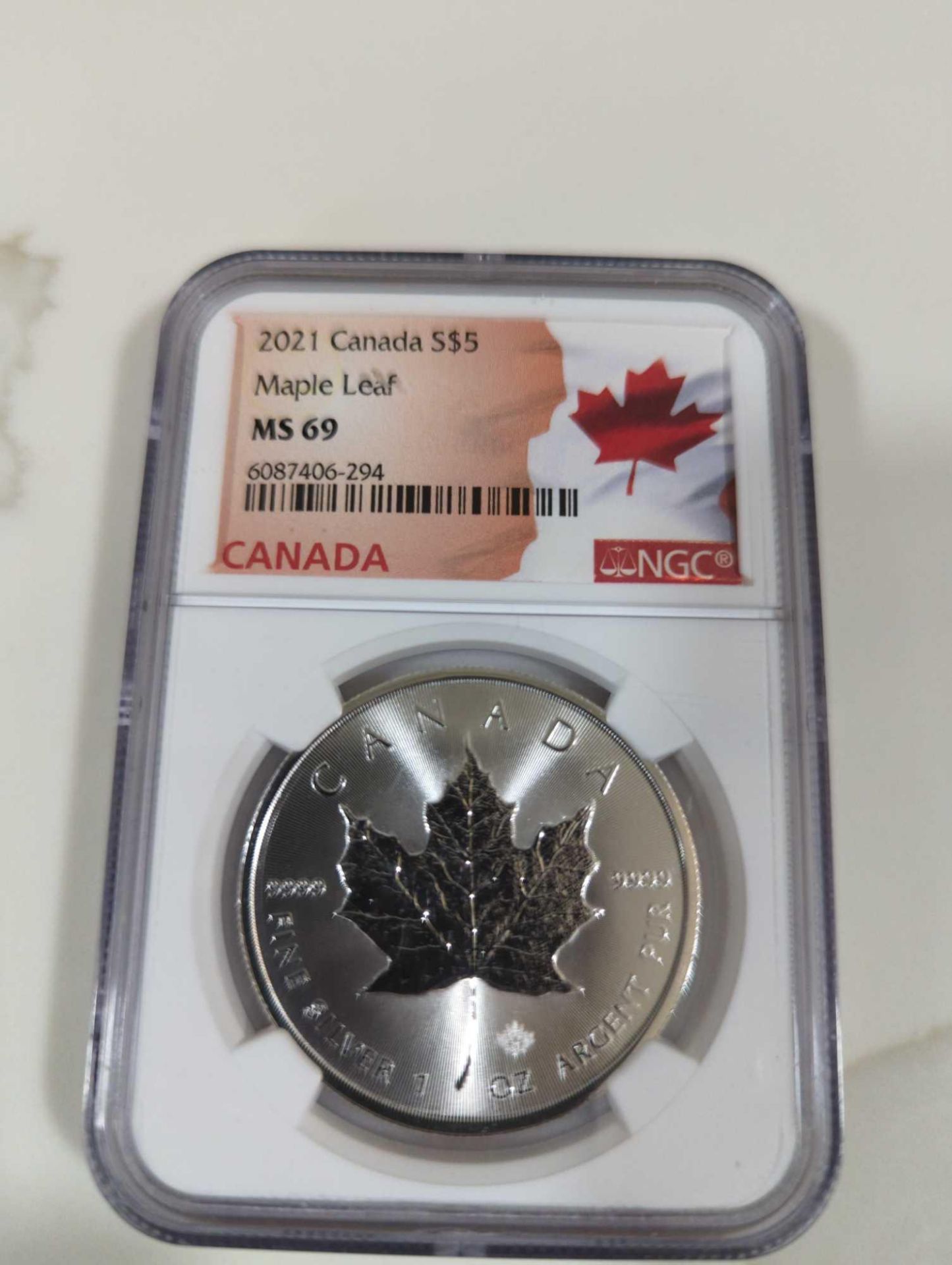 1oz silver maple leaf - Image 3 of 3