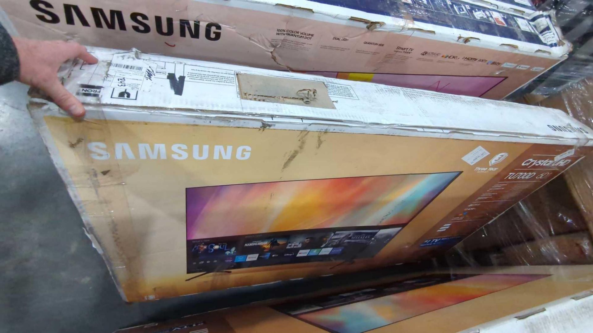 Samsung TVs - Image 4 of 5