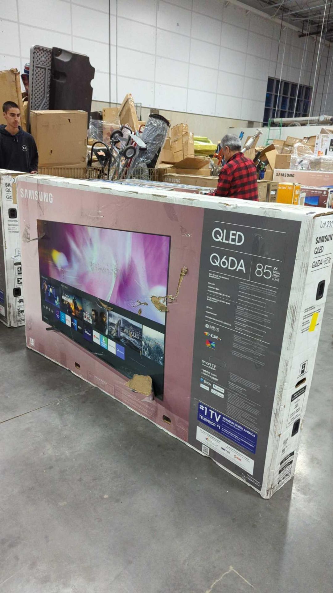 Two Samsung TVs - Image 3 of 5