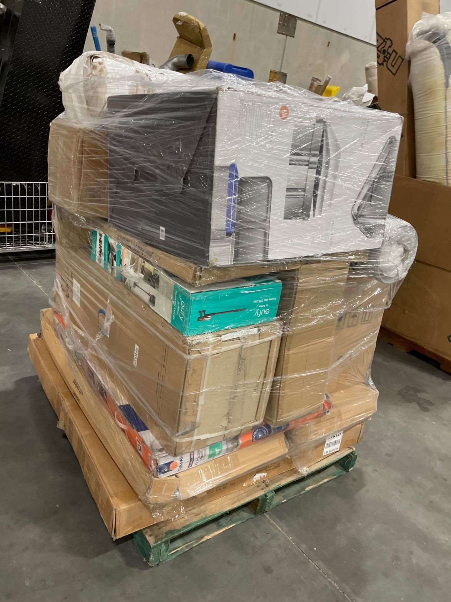 Two Pallets - Image 4 of 16