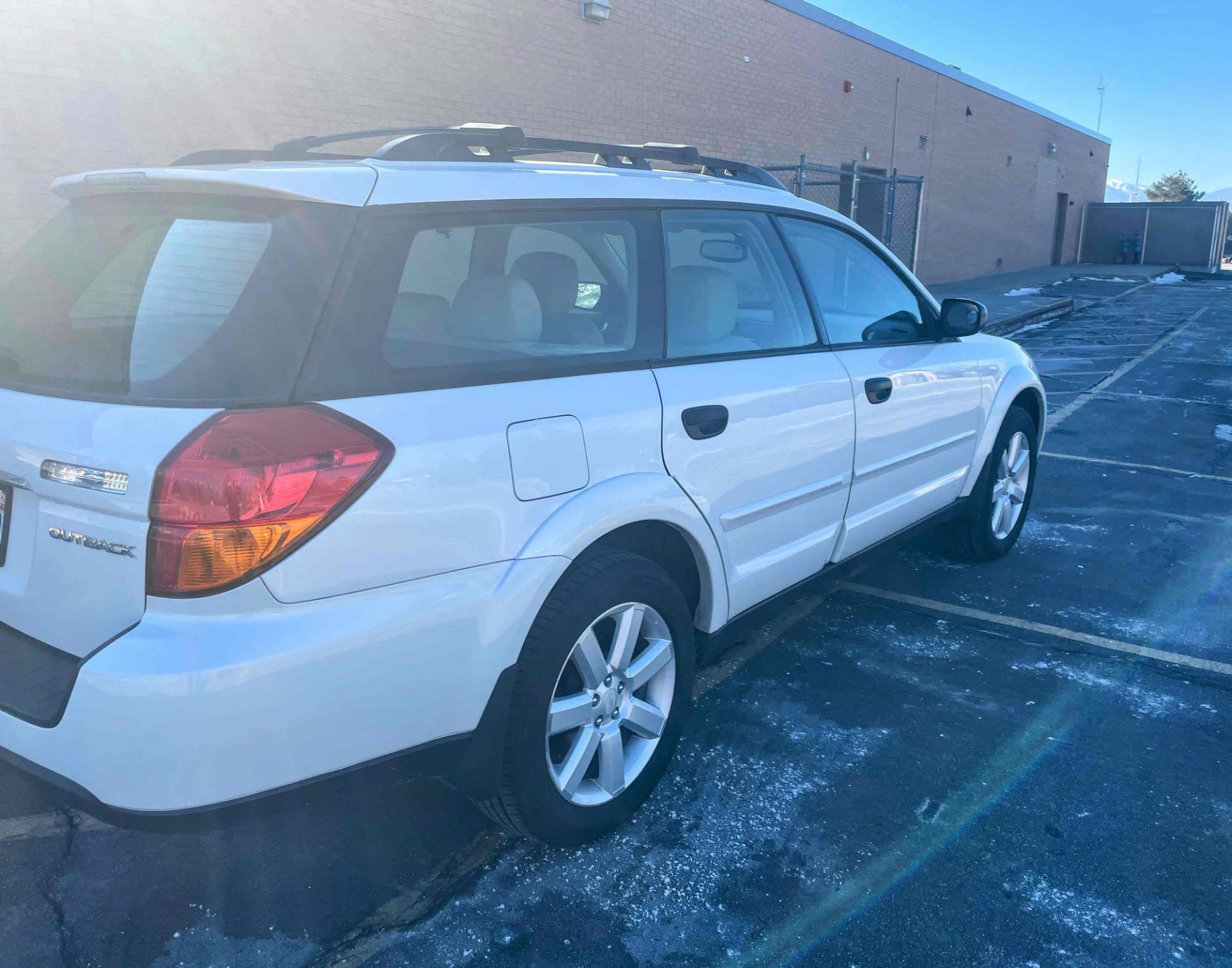 2006 Subaru Outback Wagon - Image 3 of 31