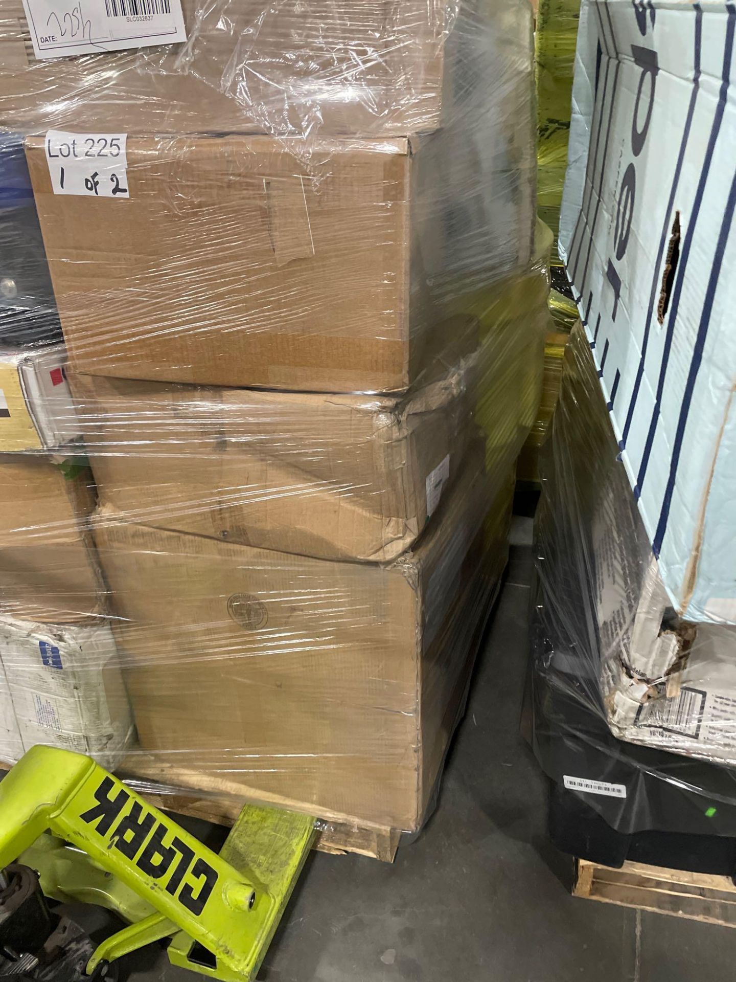 Two Pallets - Image 9 of 16