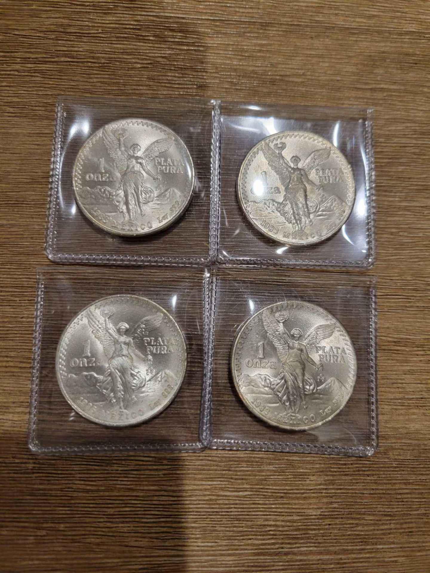 Set of 4 1983 Mexican Libertad 1 oz Silver, (4 oz silver) - Image 2 of 5