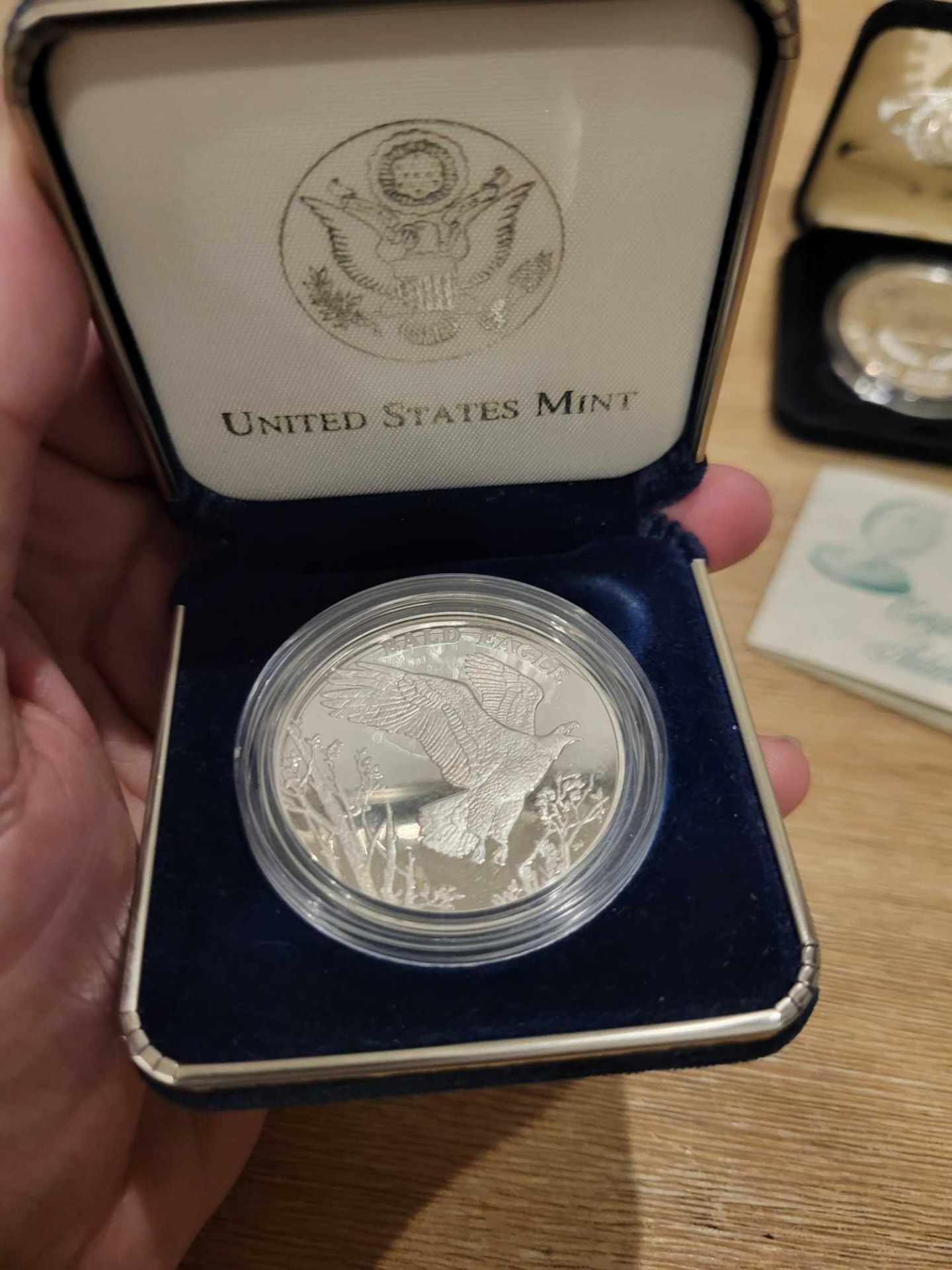 2 Silver Coins in Cases - Image 2 of 4